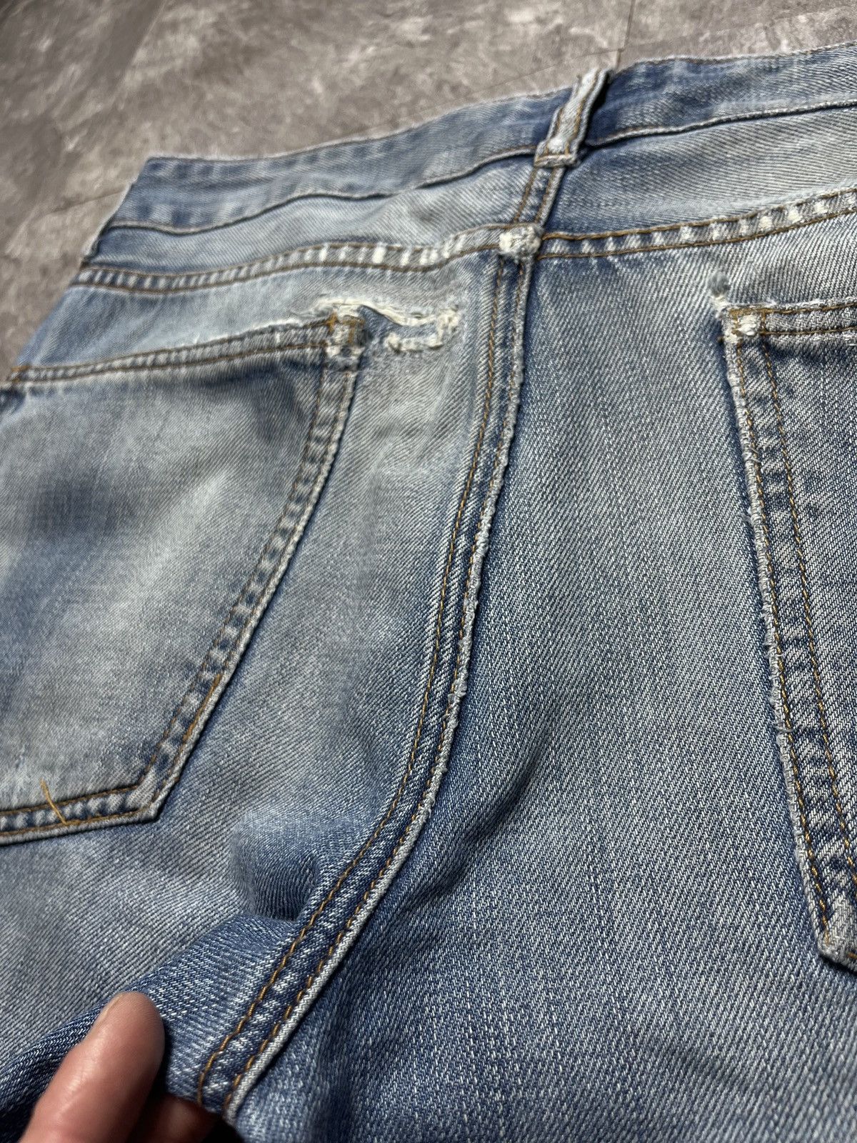 Dolce & Gabbana Vintage Dolce Gabbana Faded Denim Jeans Metal Logo Size US 36 / EU 52 - 3 Thumbnail