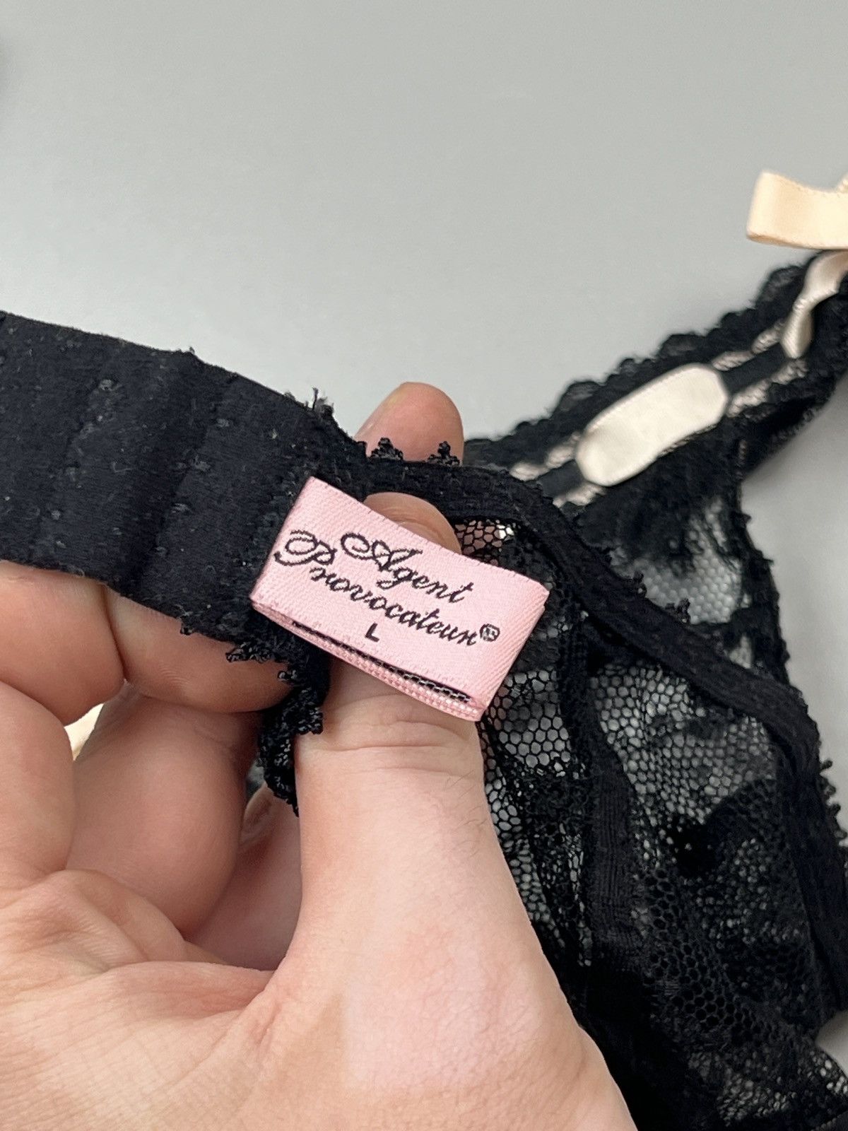 Designer Agent Provocateur Threadwork Bra And Suspender (Y0599) Size L / US 10 / IT 46 - 15 Thumbnail
