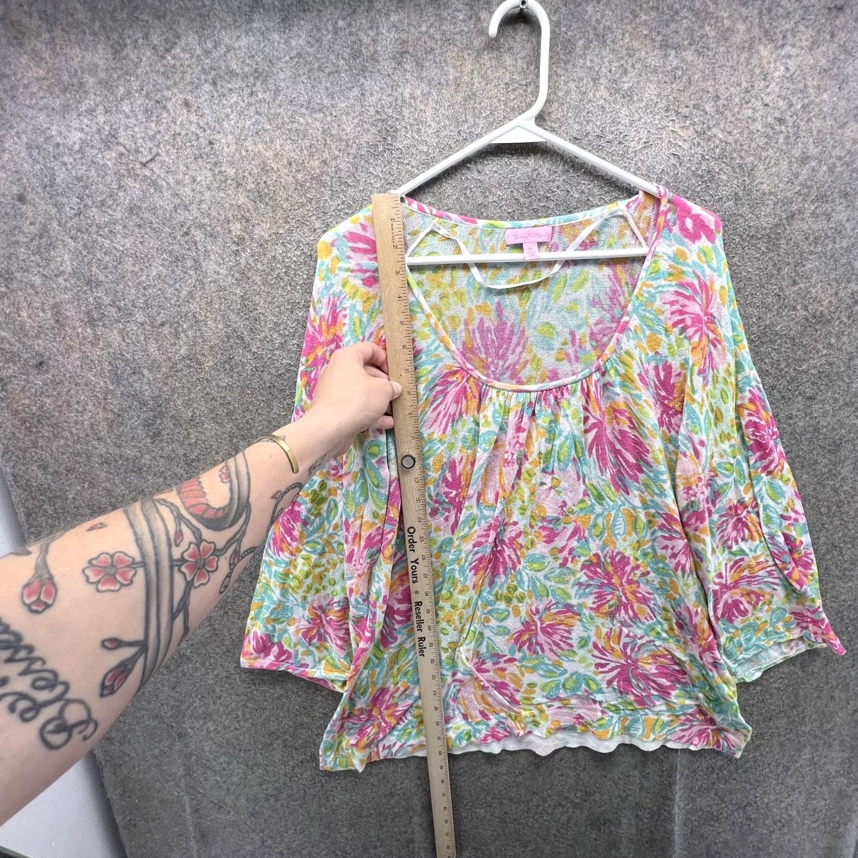 Lilly Pulitzer Lilly Pulitzer Blouse Womens XL Tunic 3/4 Sleeve Floral Scoop Neck Top Pink Multicolor Knit Lightweight Size XL / US 12-14 / IT 48-50 - 6 Thumbnail