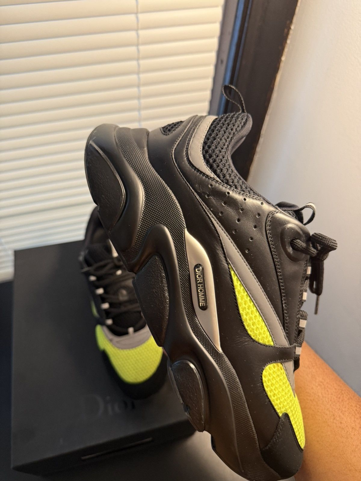 Dior Dior B22 Black Yellow Volt Size 11 US / 44 EU Size US 11 / EU 44 - 10 Thumbnail