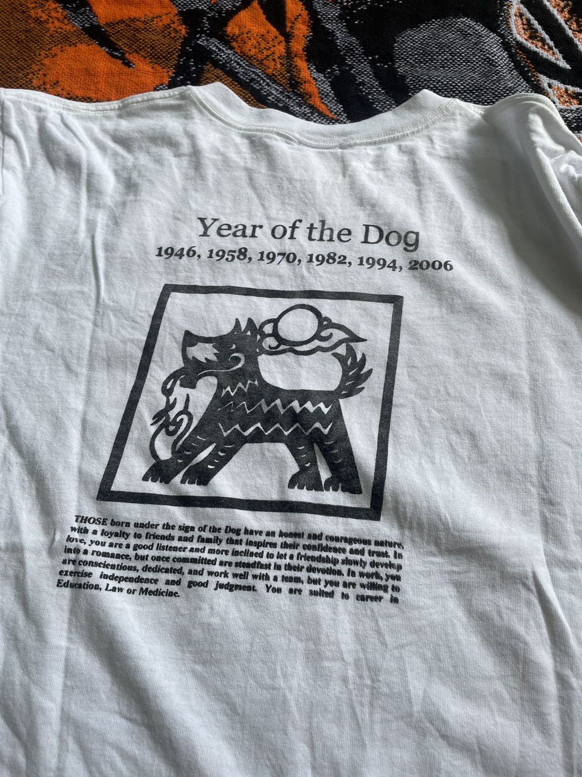 Anvil × Vintage Vintage Y2K Years Of The Dog White T-shirt Size US M / EU 48-50 / 2 - 5 Thumbnail