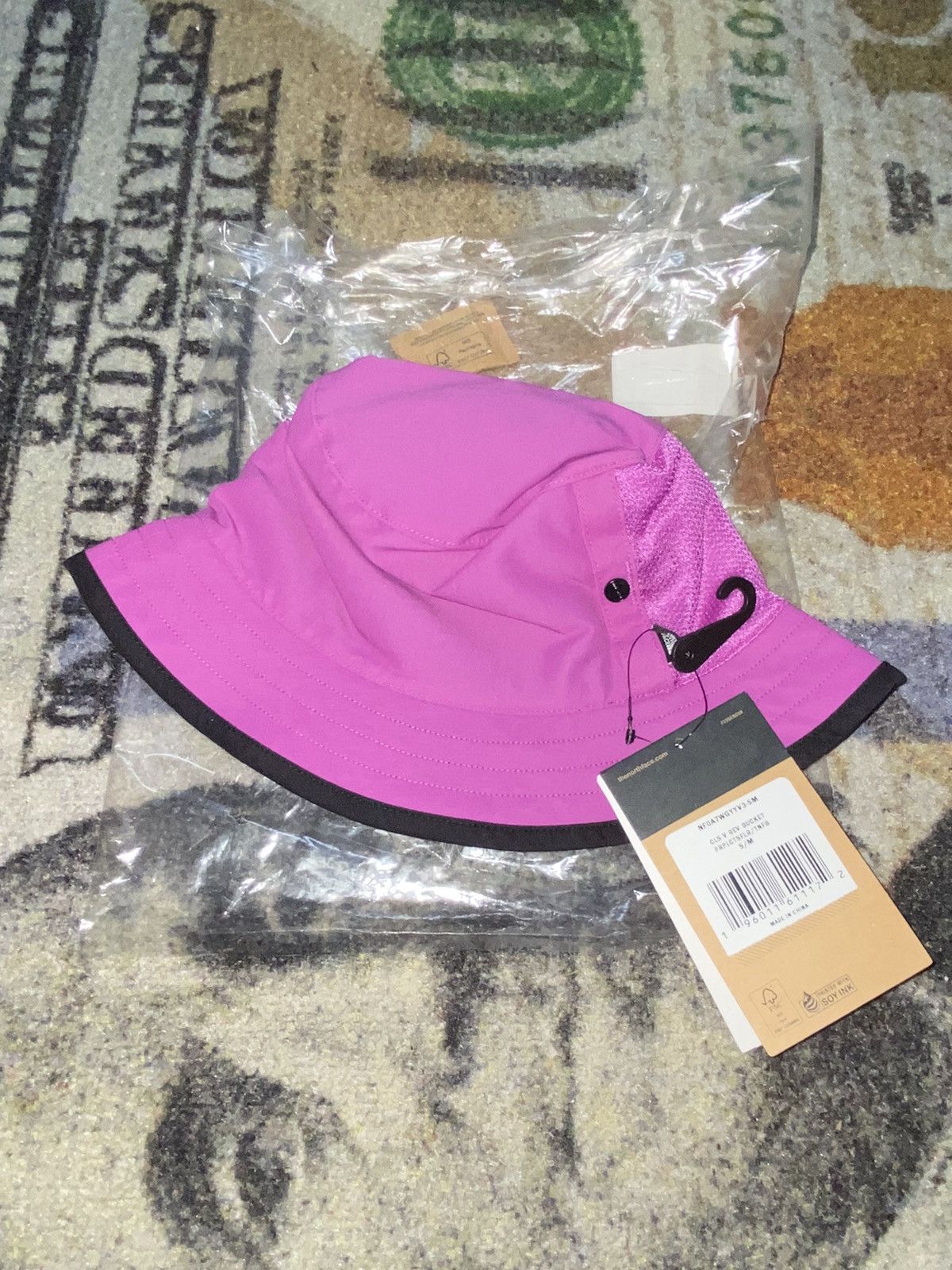 The North Face The North Face Reversible Class V Bucket Hat SMALL/MEDIUM Size ONE SIZE - 1 Thumbnail