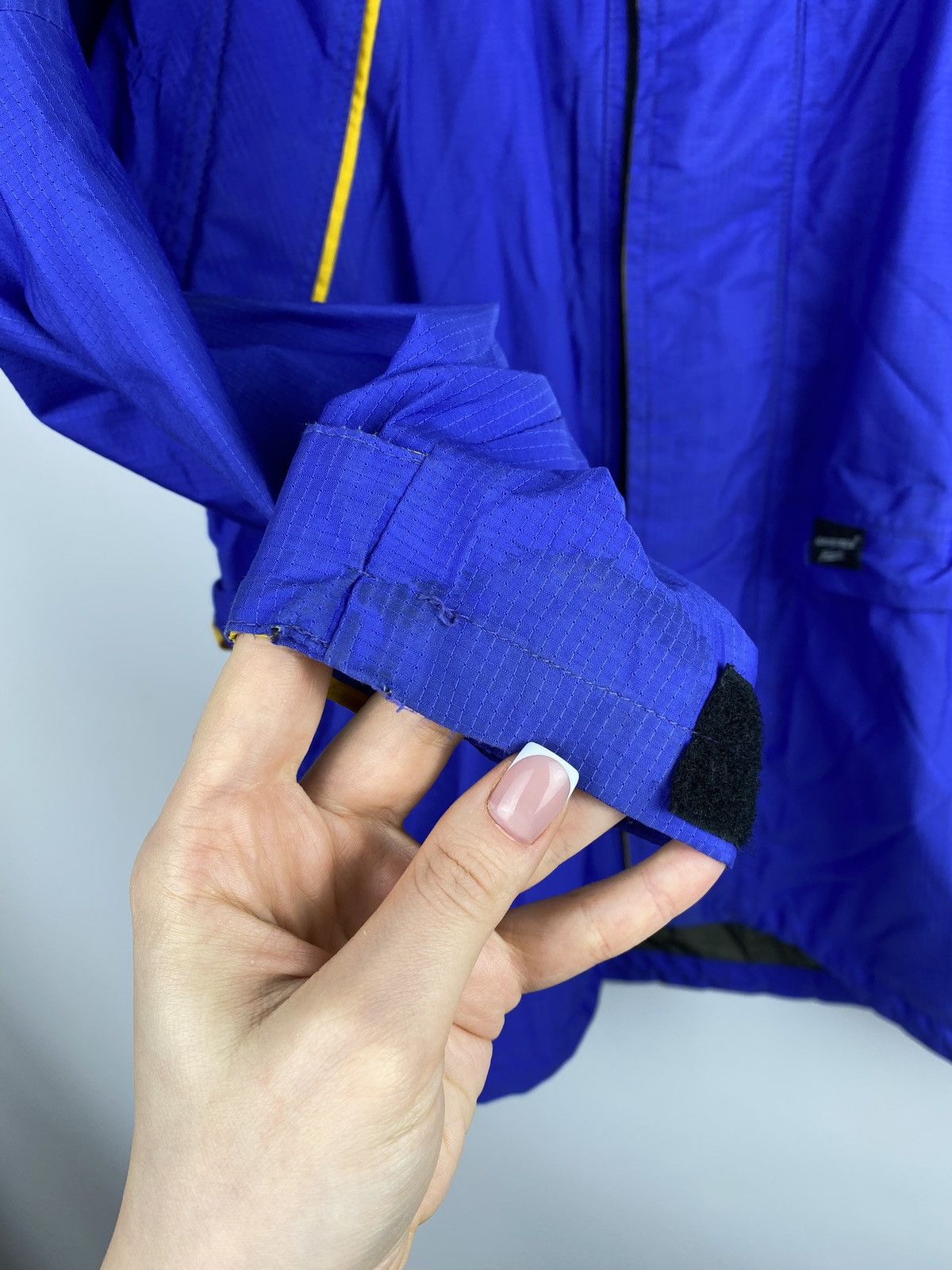 Berghaus × Vintage Berghaus vintage gore Tex thunderflash Jacket size S Size US S / EU 44-46 / 1 - 11 Thumbnail