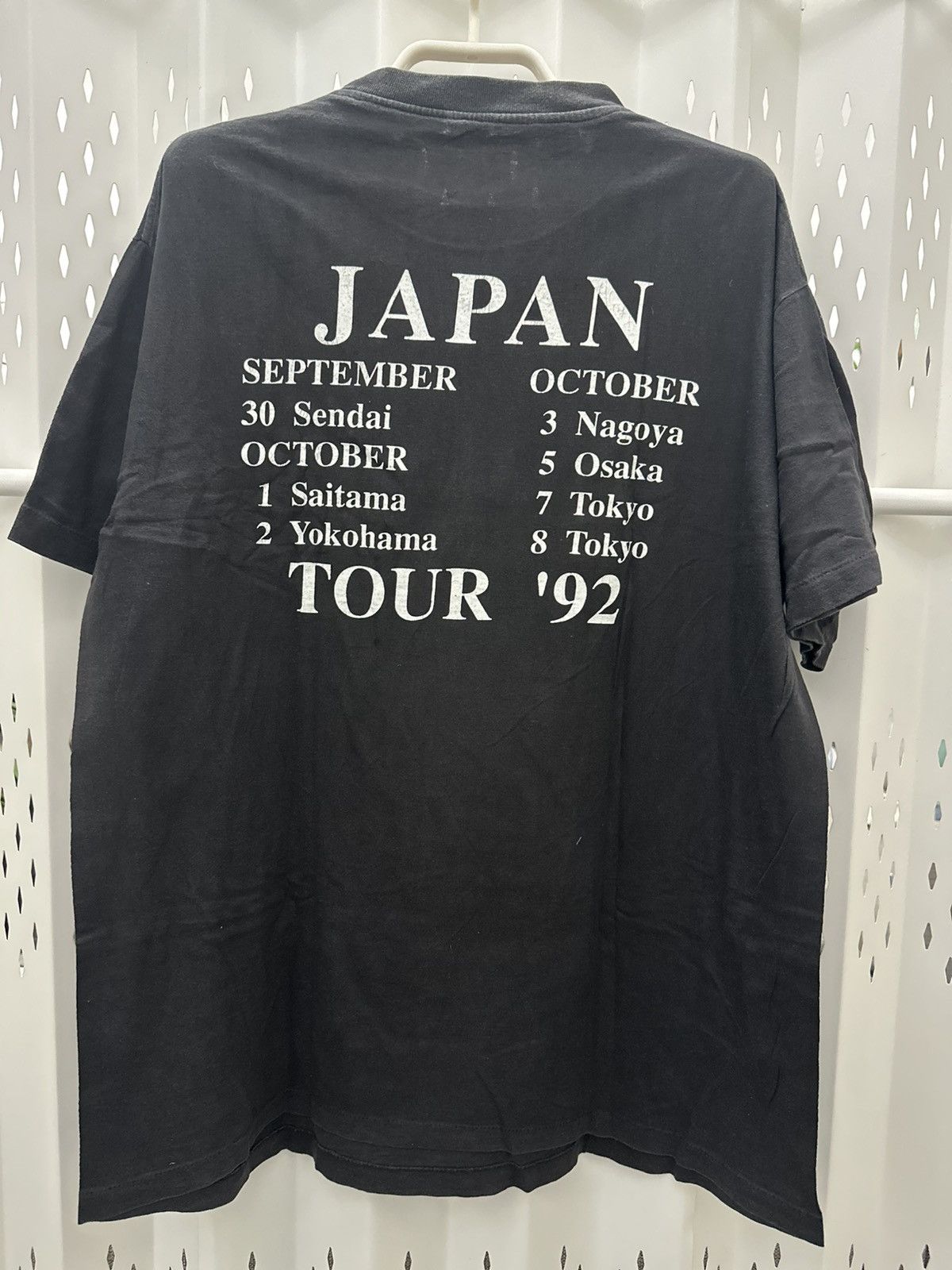 Other Vintage Skid Row Japan Tour 1992 Band Tshirt Size US XL / EU 56 / 4 - 2 Thumbnail