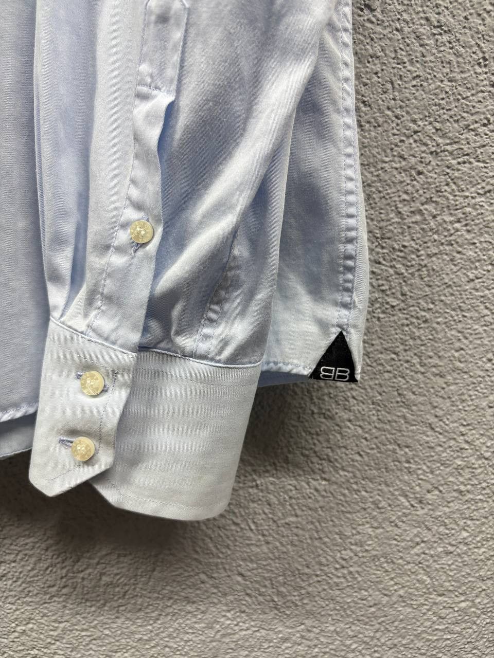 Balenciaga Balenciaga mens shirt size 43 / L - XL Size US L / EU 52-54 / 3 - 4 Thumbnail
