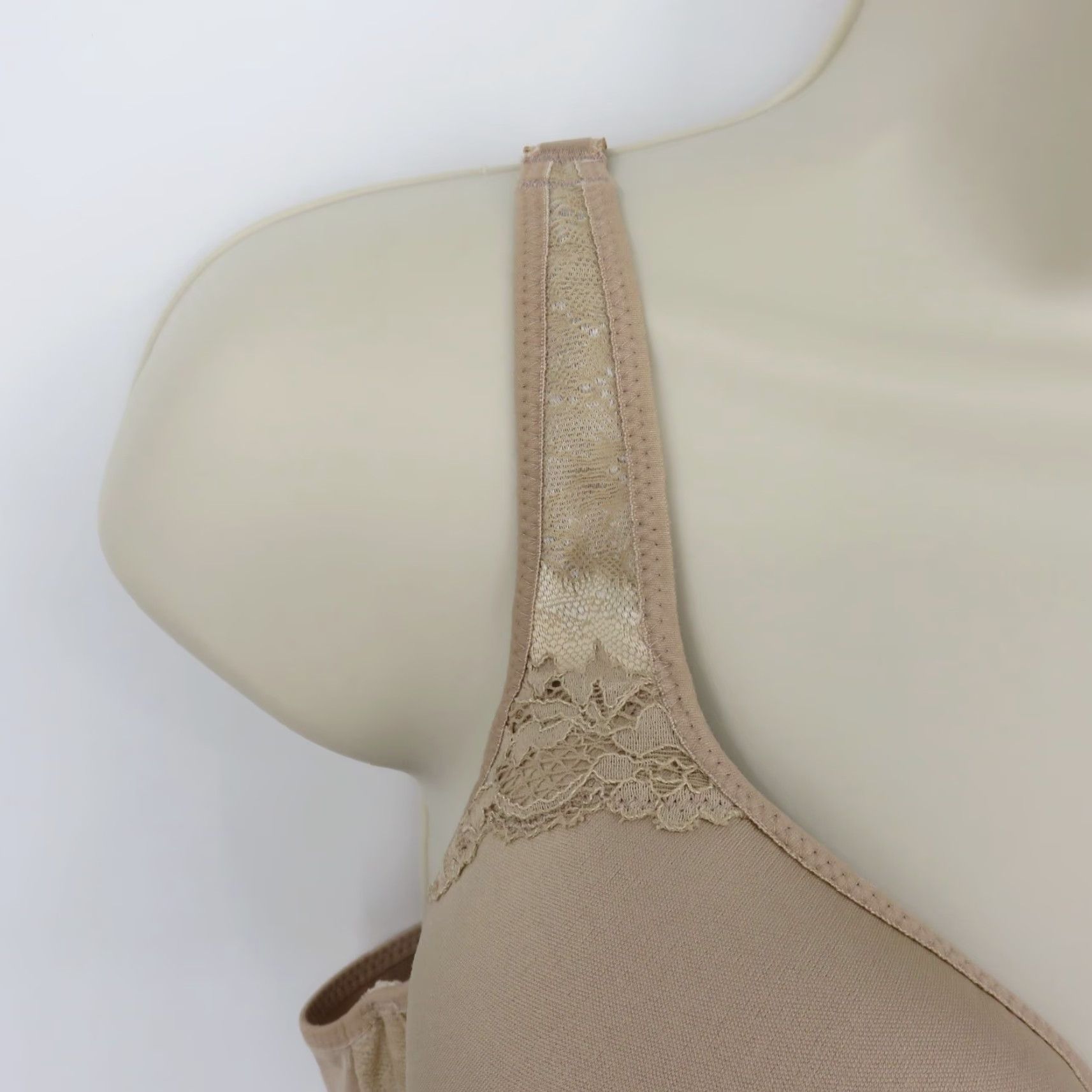 Vintage Wacoal 38D Basic Benefits Contour Lace Bra 853290 Beige Underwire Lined Women Size ONE SIZE - 2 Thumbnail