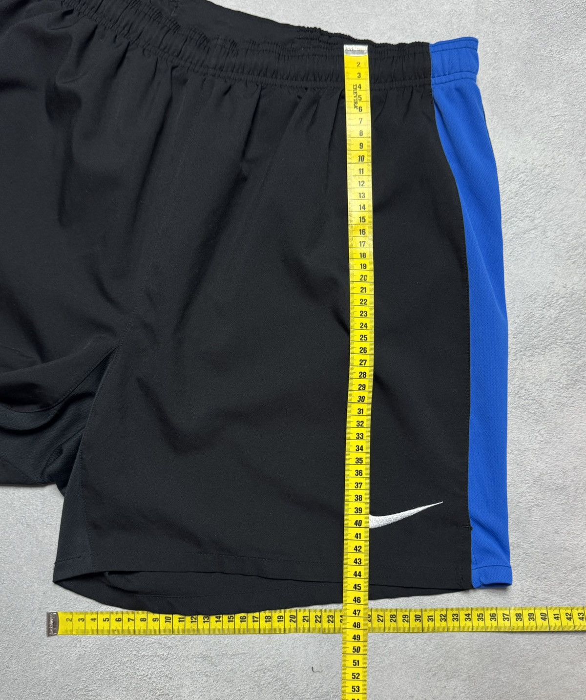 Nike Manchester United 2009 2010 Away Football Soccer Shorts Nike Size US 38 / EU 54 - 15 Thumbnail