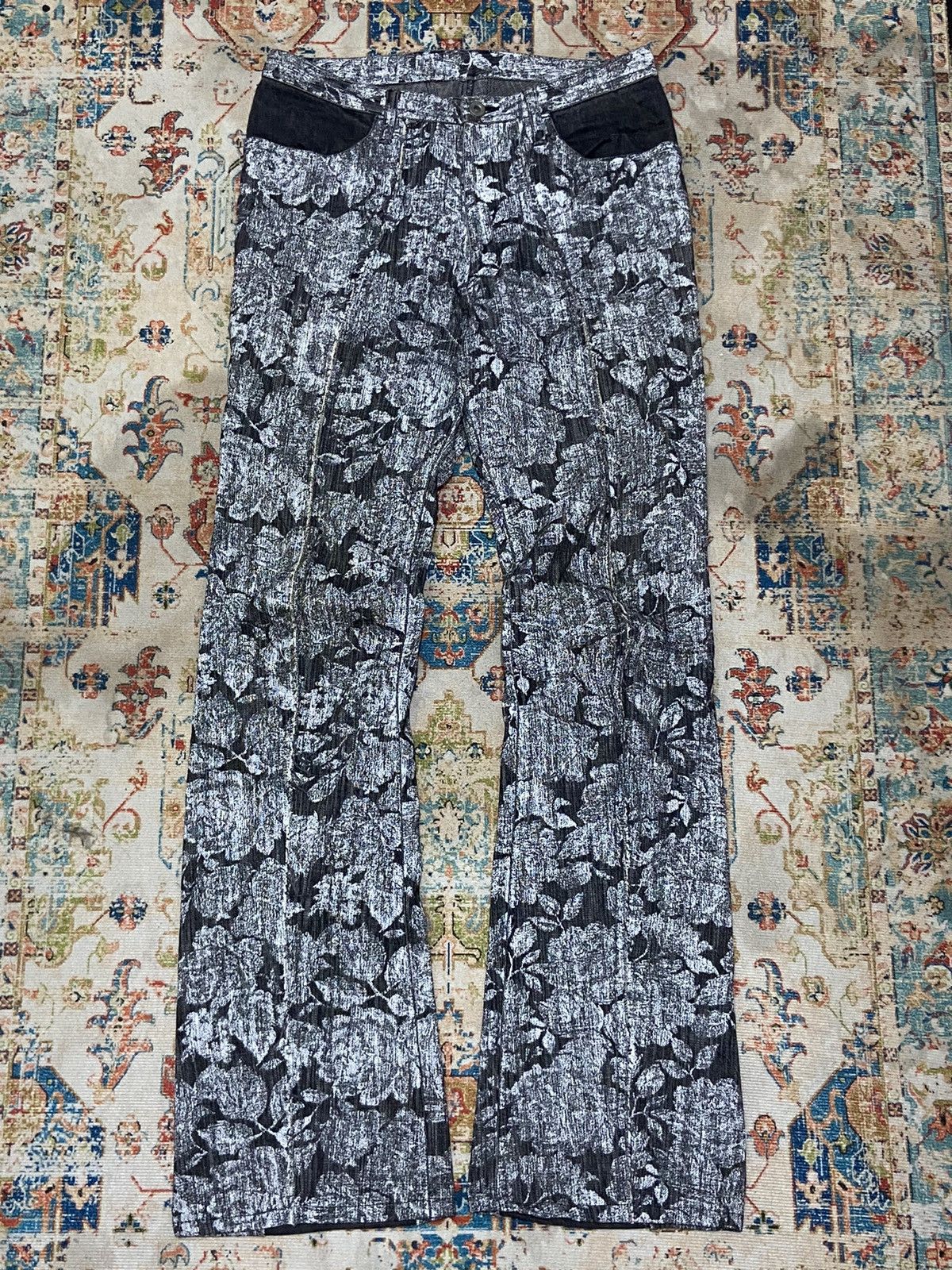 Japanese Brand 00’s Edge Rupert Flower Jeans Flared Pants Size US 29 - 1 Thumbnail