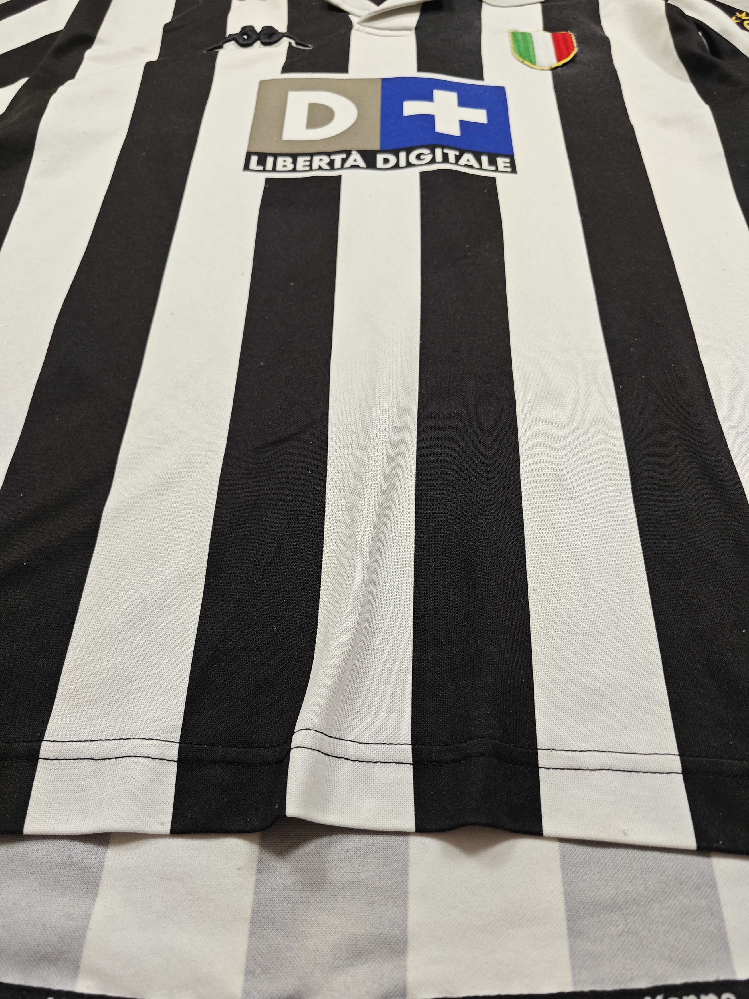 Kappa Kappa Juventus 1998 TREZEGUET 17 Size US L / EU 52-54 / 3 - 4 Thumbnail