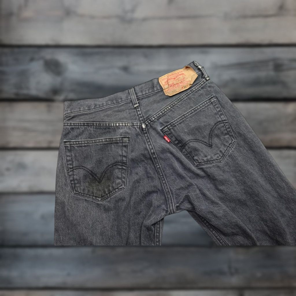 Levi's Levi's 501 Jeans Mens Regular 30x27 Blue Button Fly Denim Red Tab Size US 30 / EU 46 - 1 Thumbnail