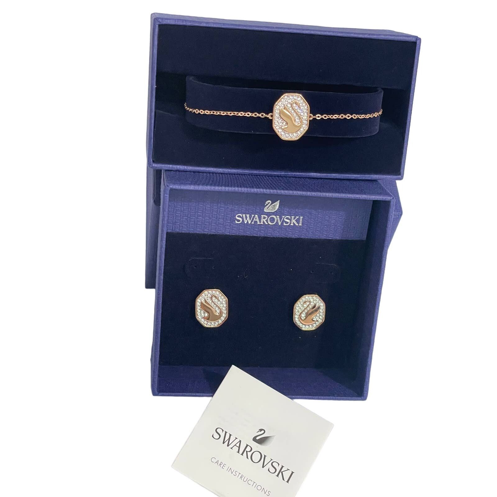 Swarovski Swarovski swan jewelry set bundle earrings and bracelet New Size ONE SIZE - 1 Thumbnail