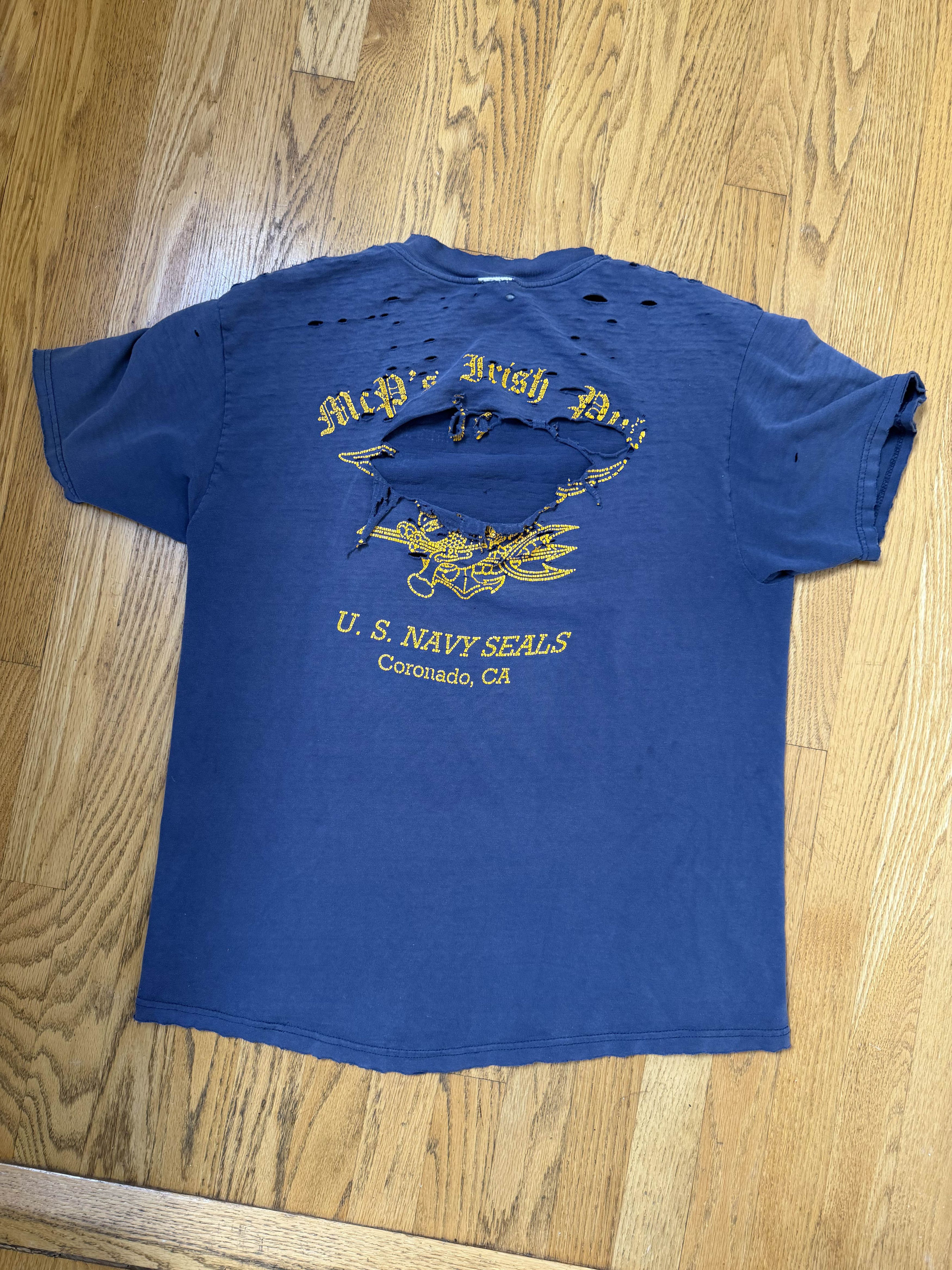 Vintage Thrashed McP's Irish Pub Vintage Tee Size US M / EU 48-50 / 2 - 2 Thumbnail