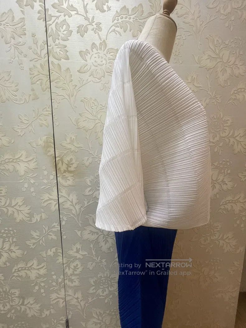 Issey Miyake Issey Miyake White Bamboo V - Neck Short Top Size L / US 10 / IT 46 - 6 Thumbnail