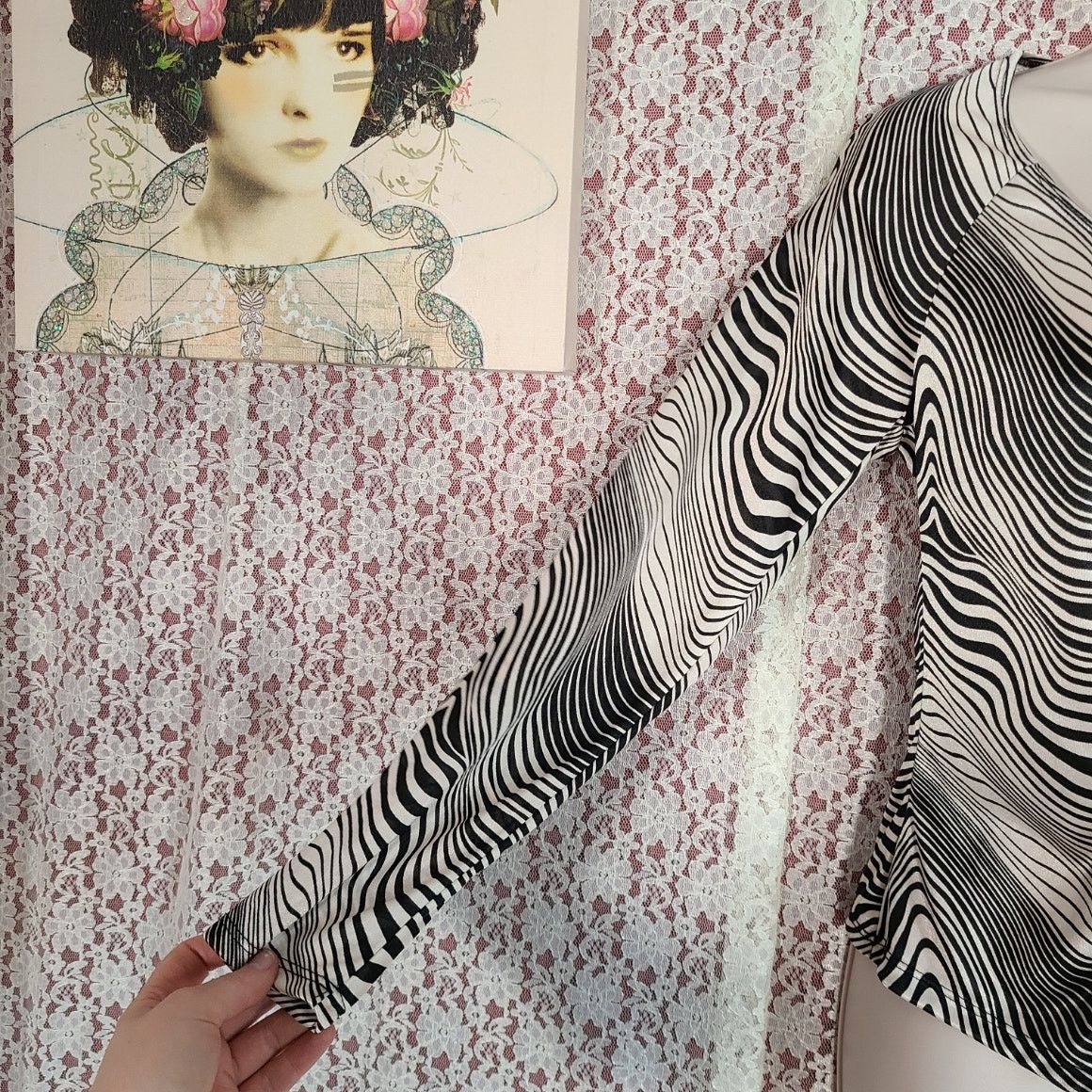 Vintage vintage 90s faith love passion black white blouse sz medium Size M / US 6-8 / IT 42-44 - 7 Thumbnail