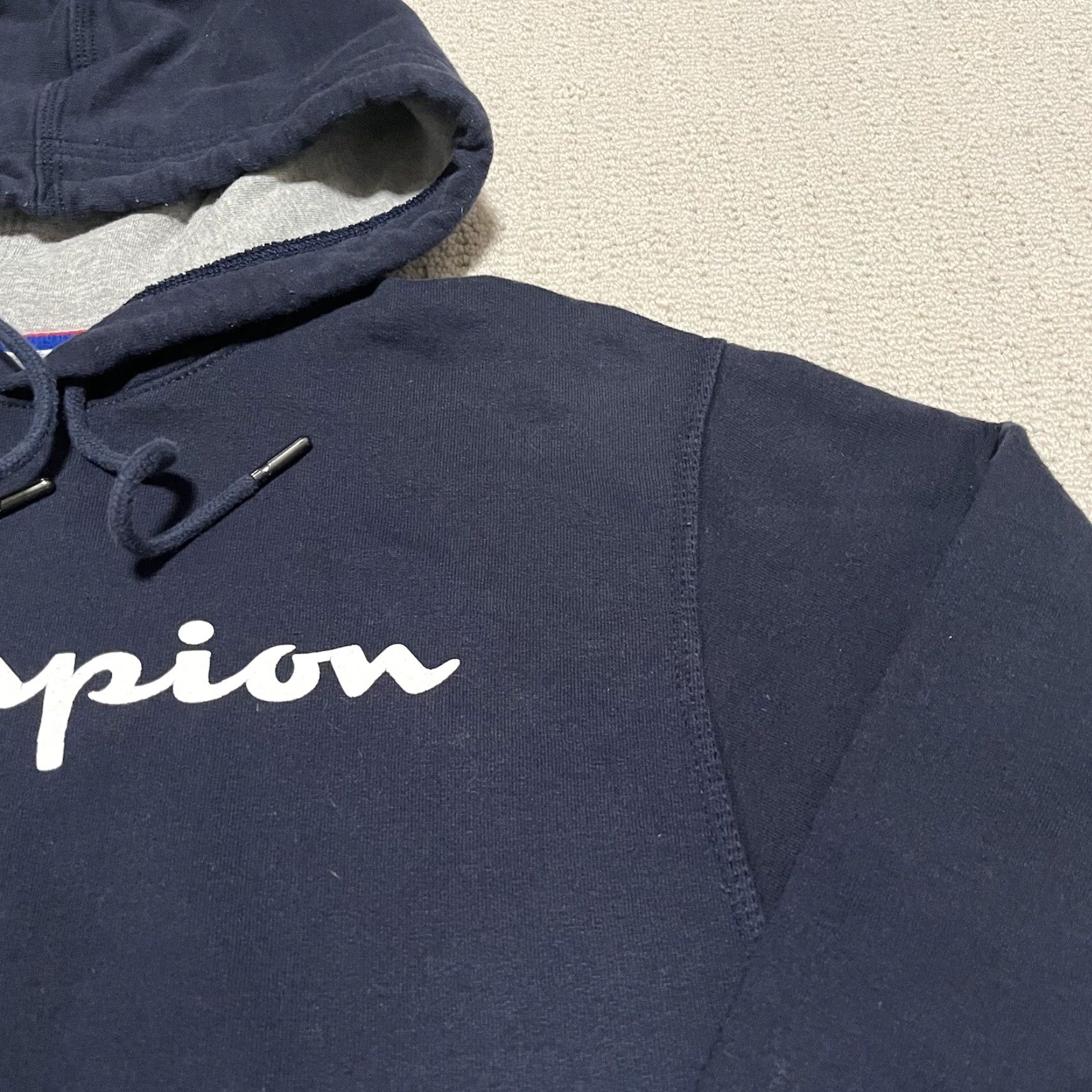 Champion Champion Hoodie Mens Small Navy Blue Logo Embroidered Pockets Heavyweight Pullover Cotton Polyester Knit Sweatshirt Classic Sports Vintage Size US S / EU 44-46 / 1 - 6 Thumbnail