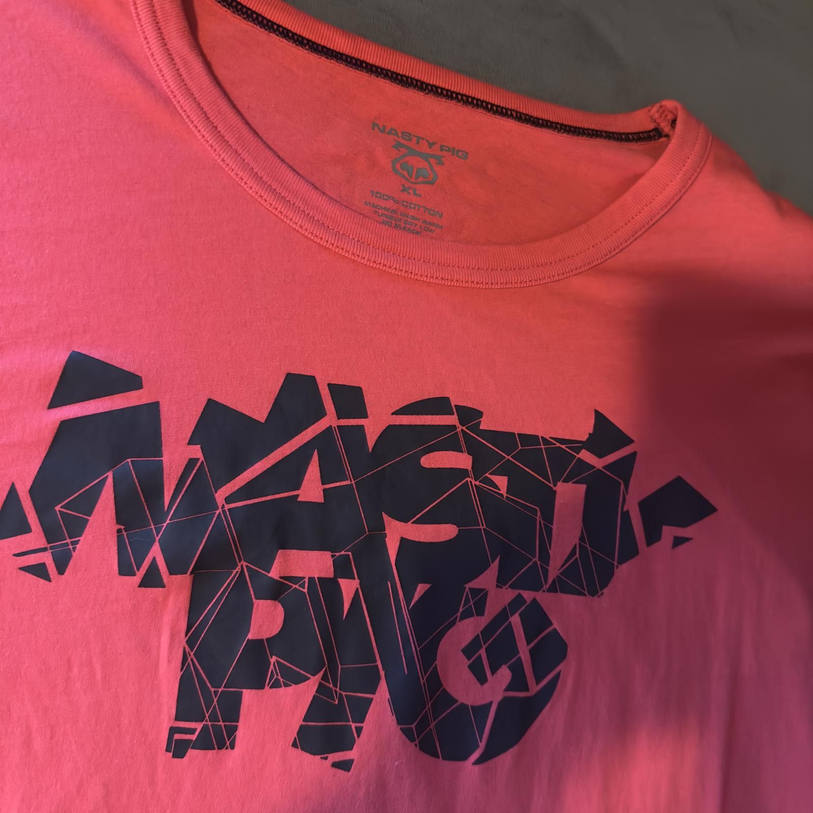 Designer Nasty Pig - worn once - Athletic Pro Coral Graphic T-Shirt Size US XL / EU 56 / 4 - 2 Thumbnail