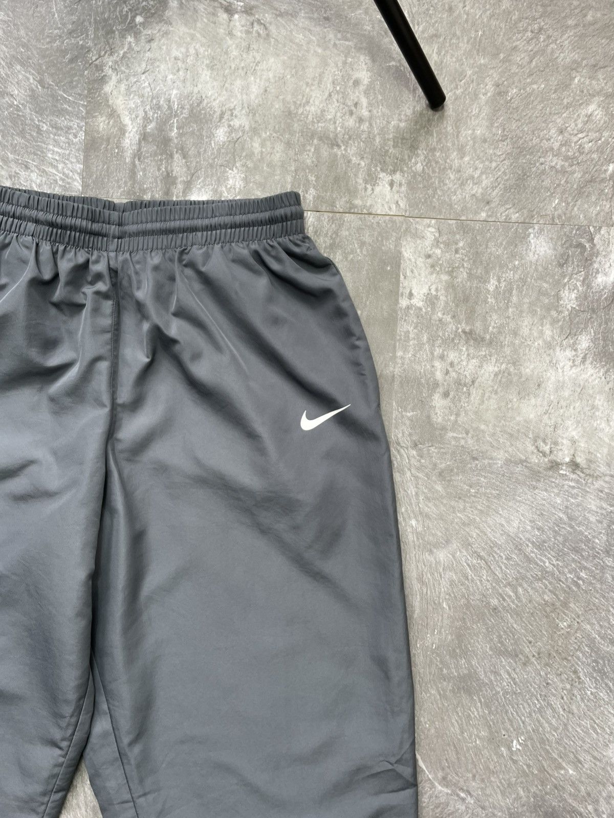 Nike Nike vintage nylon pants track 00s swoosh striped drill Y2K Size US 32 / EU 48 - 2 Thumbnail