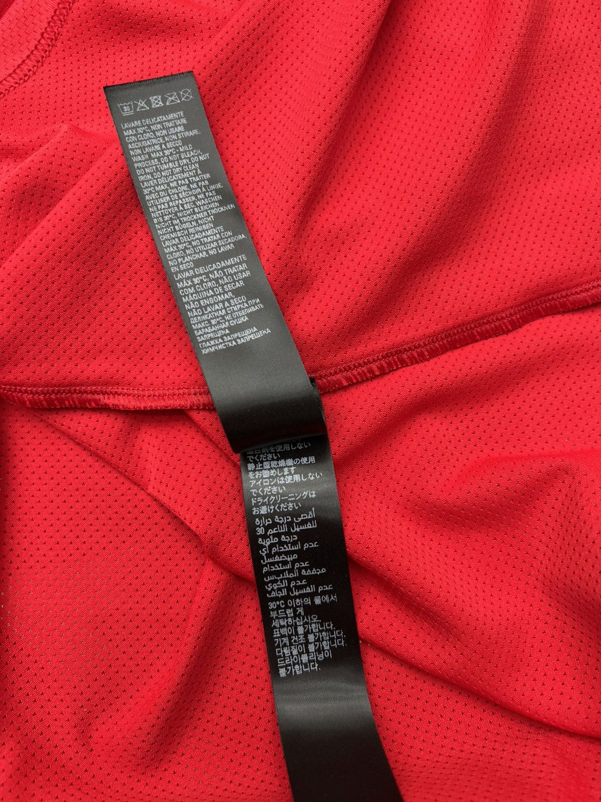 Balenciaga Balenciaga Red Jersey Size US S / EU 44-46 / 1 - 7 Thumbnail