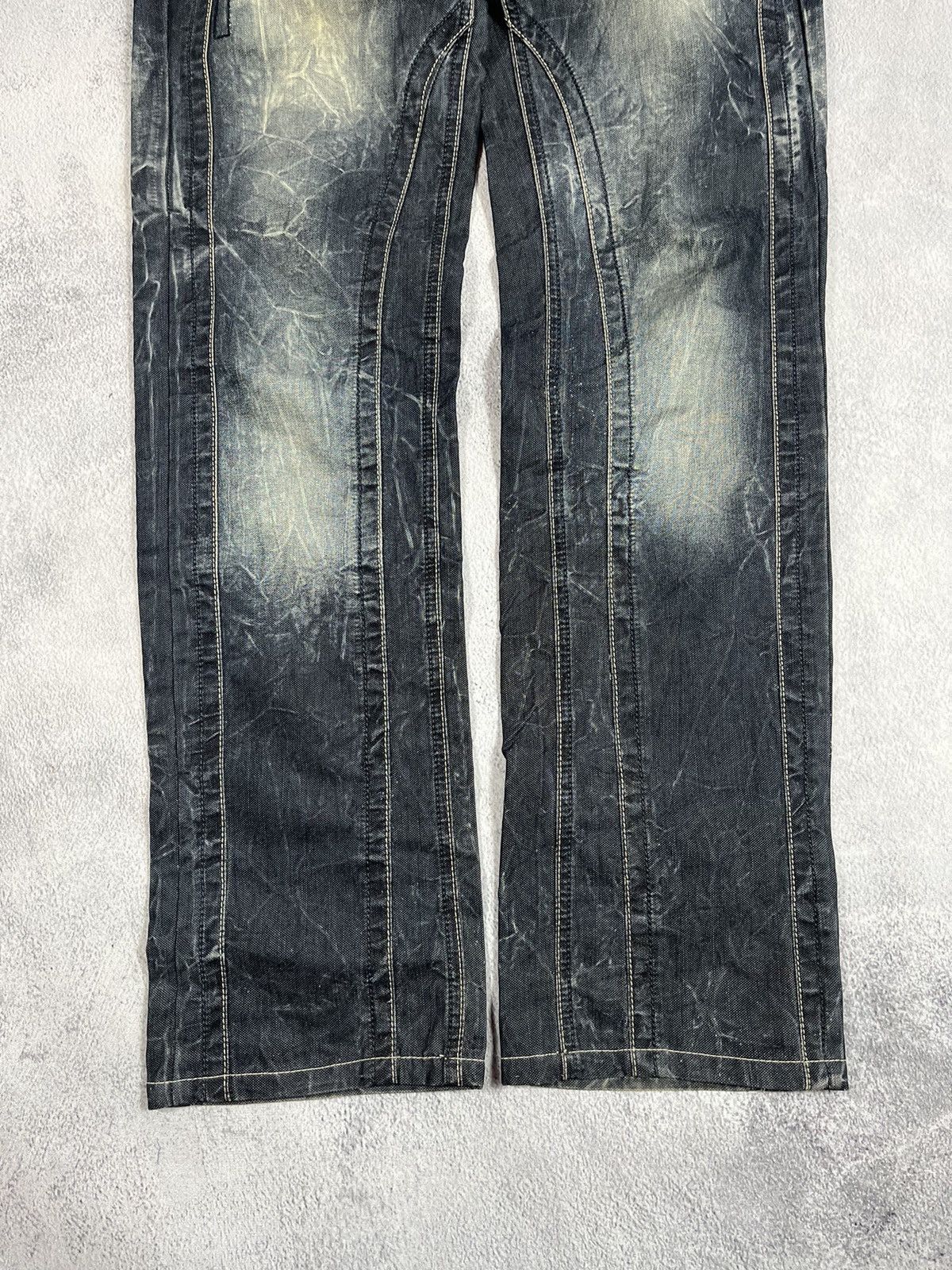 Japanese Brand × Vintage Vintage Y2K Japanese faded denim jeans streetwear size 32 Size US 32 / EU 48 - 4 Thumbnail