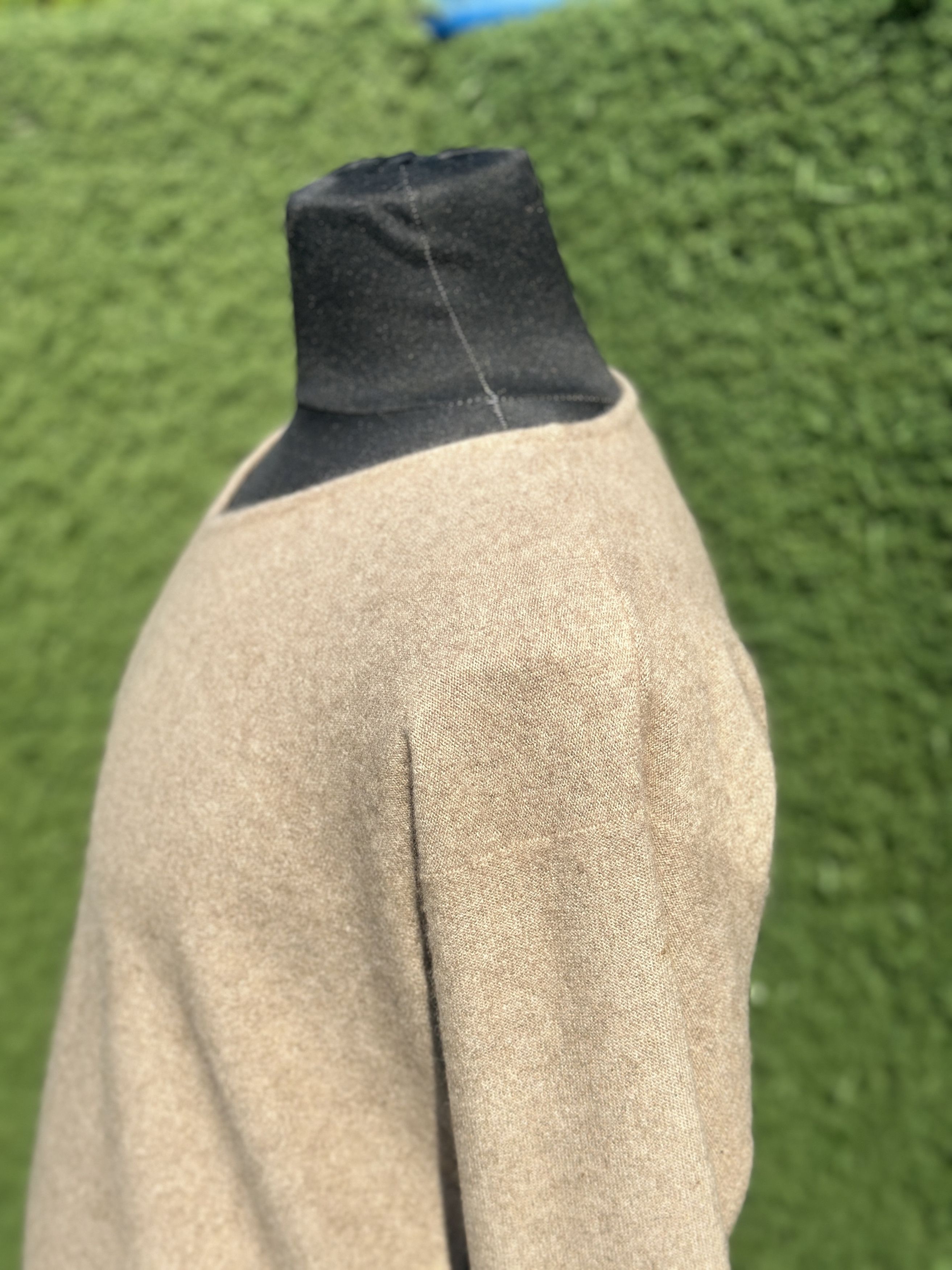 Brunello Cucinelli 1650$ Brunello Cucinelli Cashmere V Neck Oversize Size M L Size L / US 10 / IT 46 - 5 Thumbnail