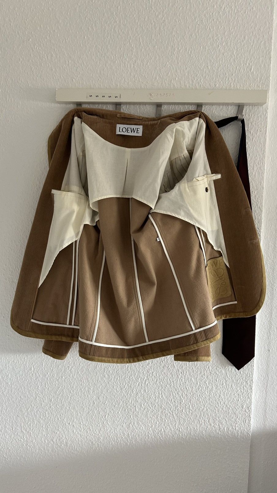 Loewe Loewe Vintage Corduroy Blazer in Camel Collector’s item Size 46S - 8 Thumbnail