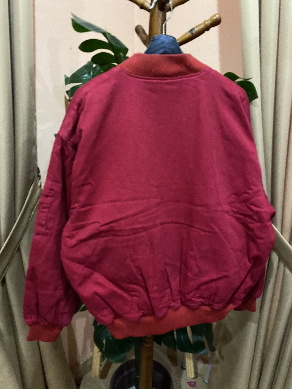 Japanese Brand Dogcigar Red Bomber Jacket – Classic and Bold Men Outerwear Size US L / EU 52-54 / 3 - 7 Thumbnail