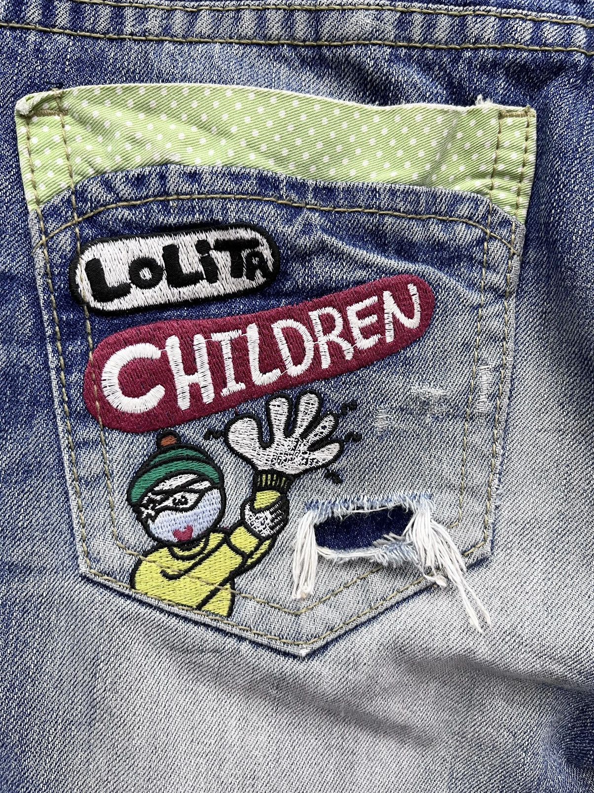 Siberia Hills RARE🔥LOLITA CHILDREN Embroidery Exotic Denim Acid Washed Size US 31 - 14 Thumbnail