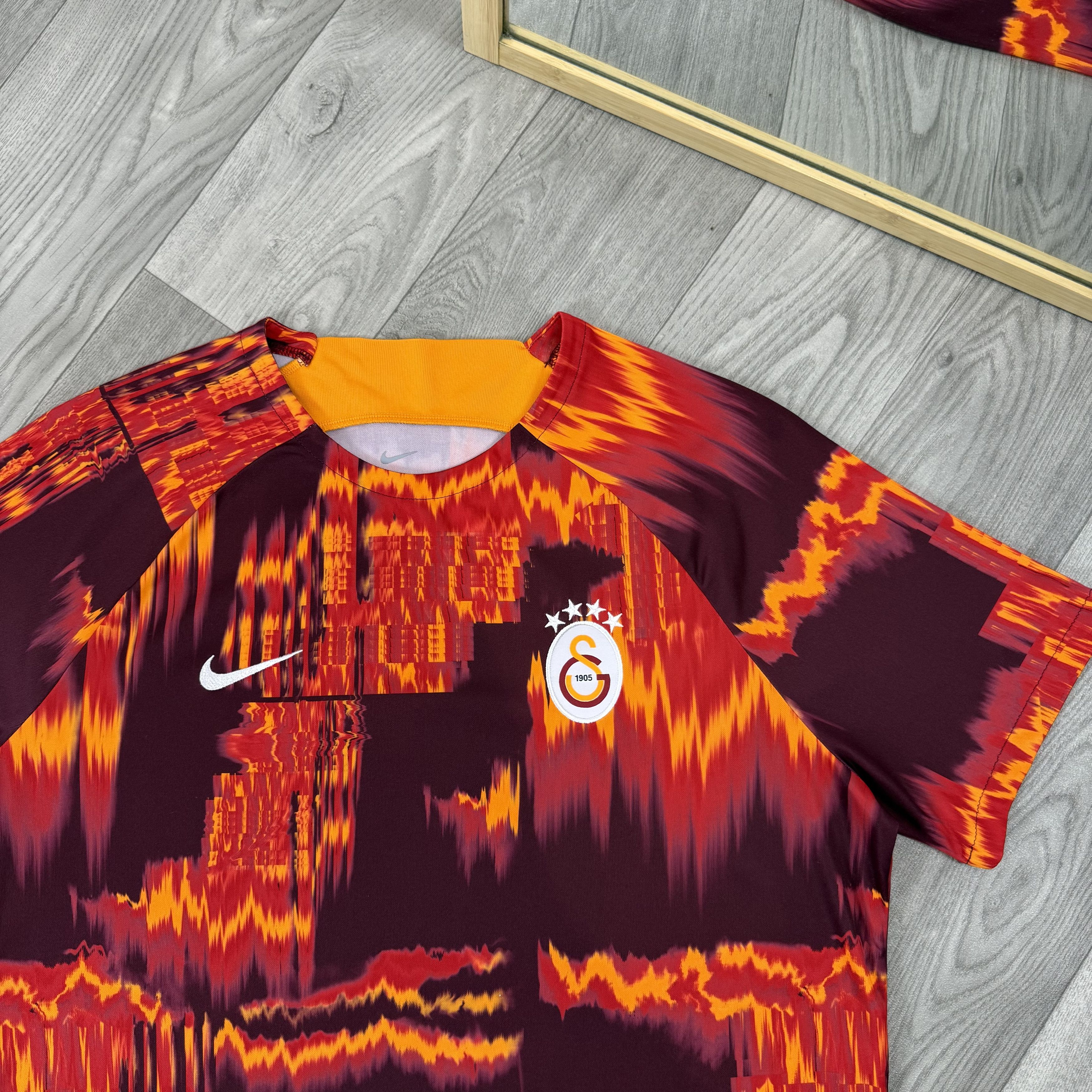Nike Nike Galatasaray 23-24 Academy Pro Soccer Jersey Tee Shirt Size US XL / EU 56 / 4 - 8 Thumbnail