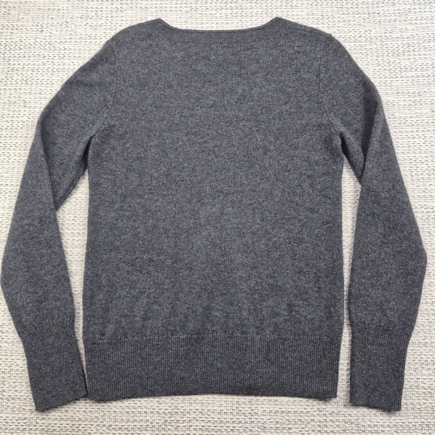 Vintage Sutton Studio Sweater Womens Small Gray 100% Cashmere V Neck Knit Pullover Size S / US 4 / IT 40 - 6 Thumbnail