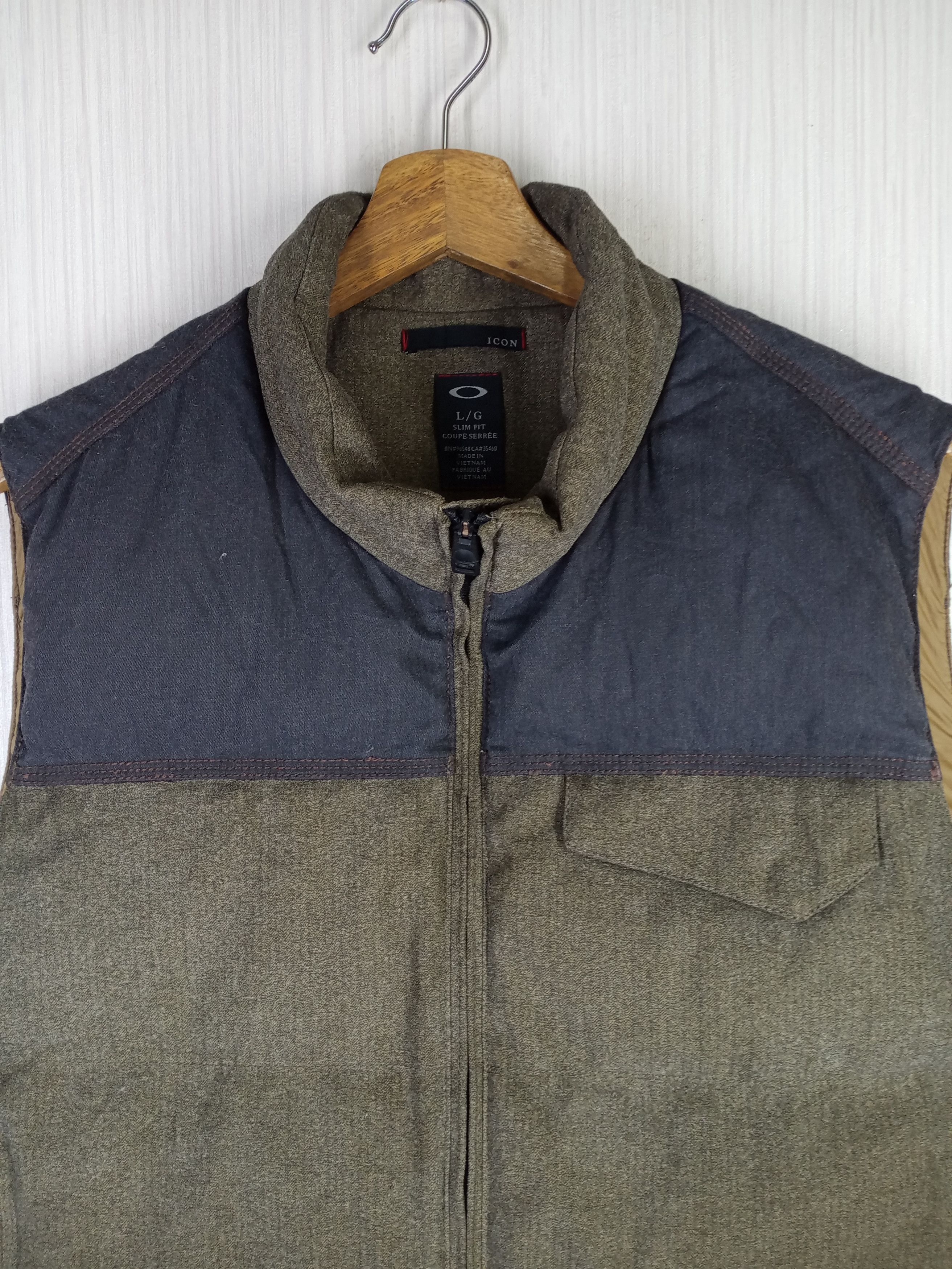 Oakley Rare Vintage OAKLEY Puffer Vest Size US L / EU 52-54 / 3 - 2 Thumbnail
