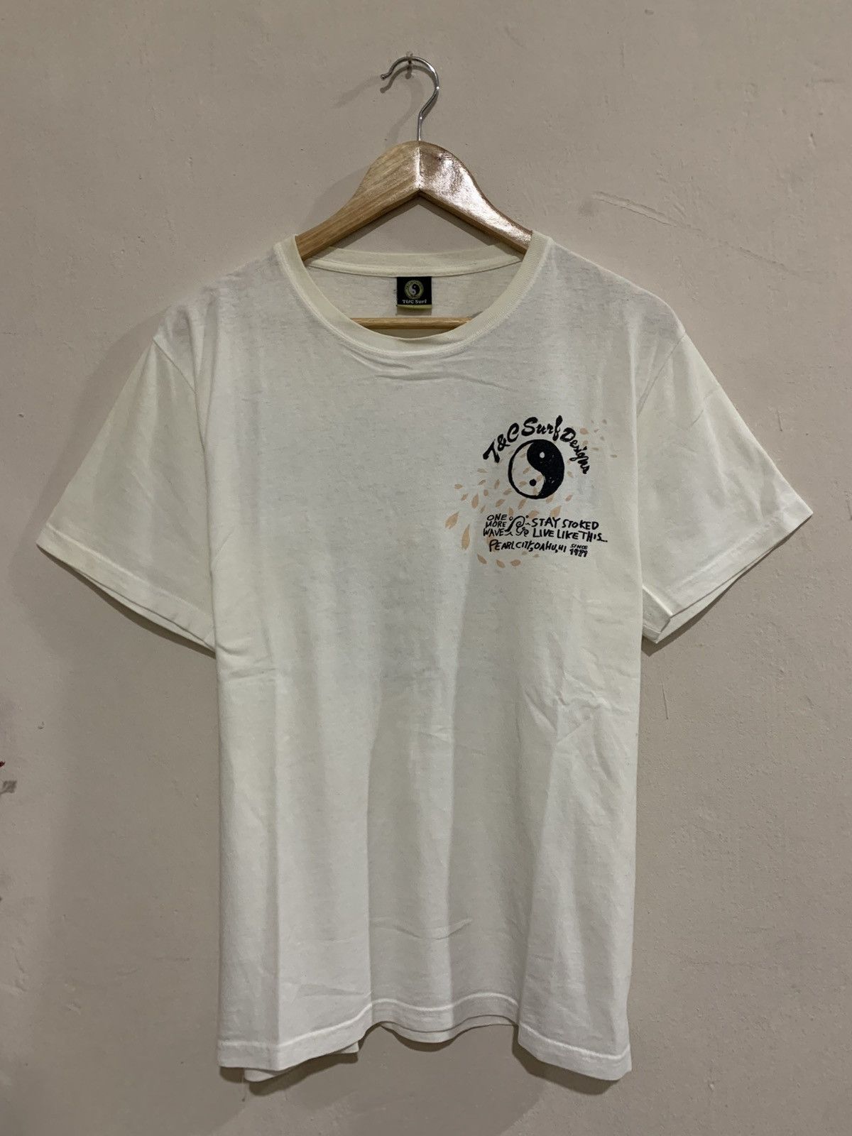 Other Vintage Town & Country Surf tee shirt Size US L / EU 52-54 / 3 - 2 Thumbnail