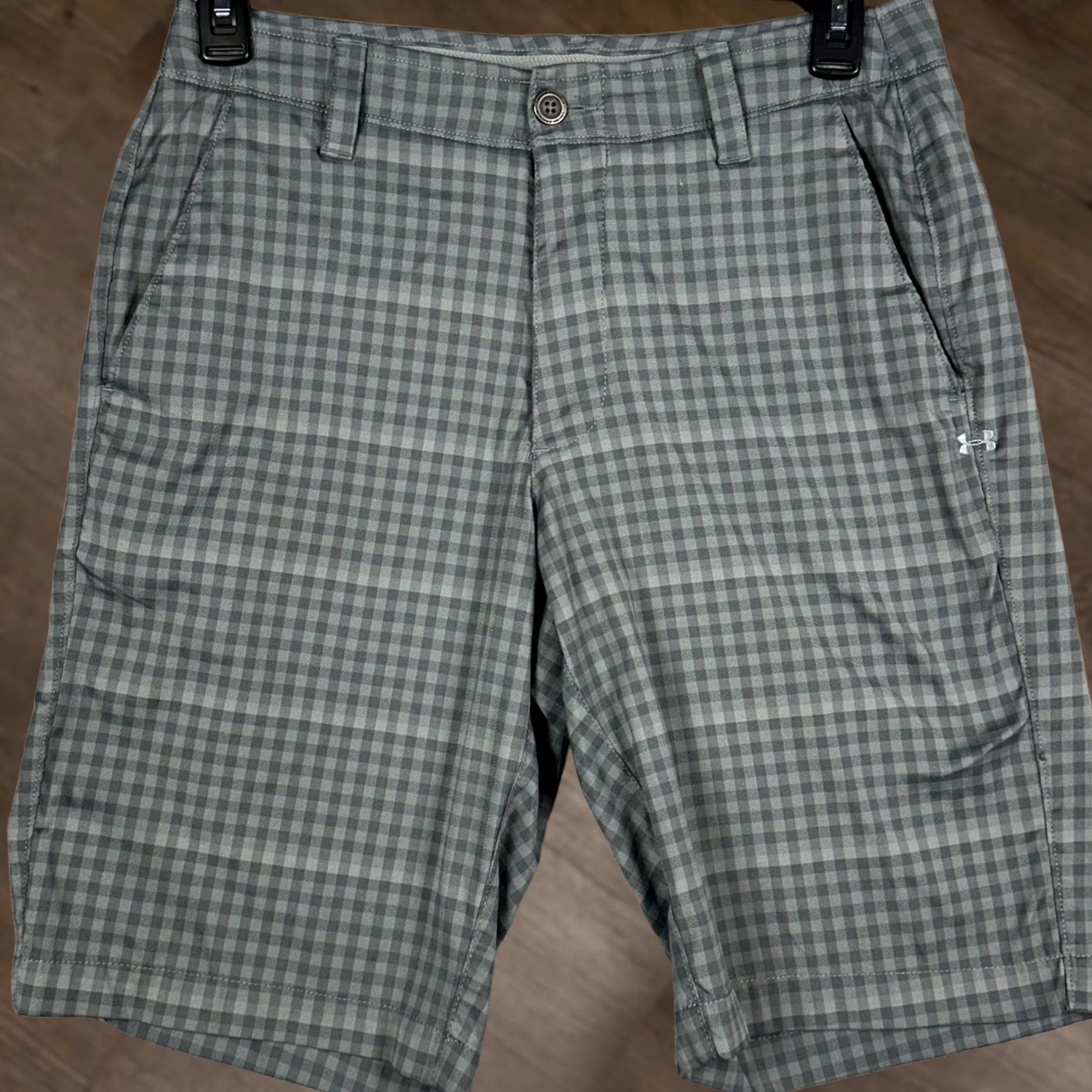 Under Armour Under Armour Shorts Mens 32 Gray Gingham Plaid Golf Performance Flat Front Size US 32 / EU 48 - 1 Thumbnail