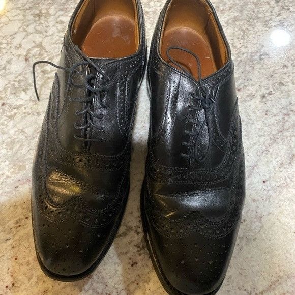 Allen Edmonds Allen‎ Edmonds Wingtips - Size 9 Size US 9 / EU 42 - 2 Thumbnail