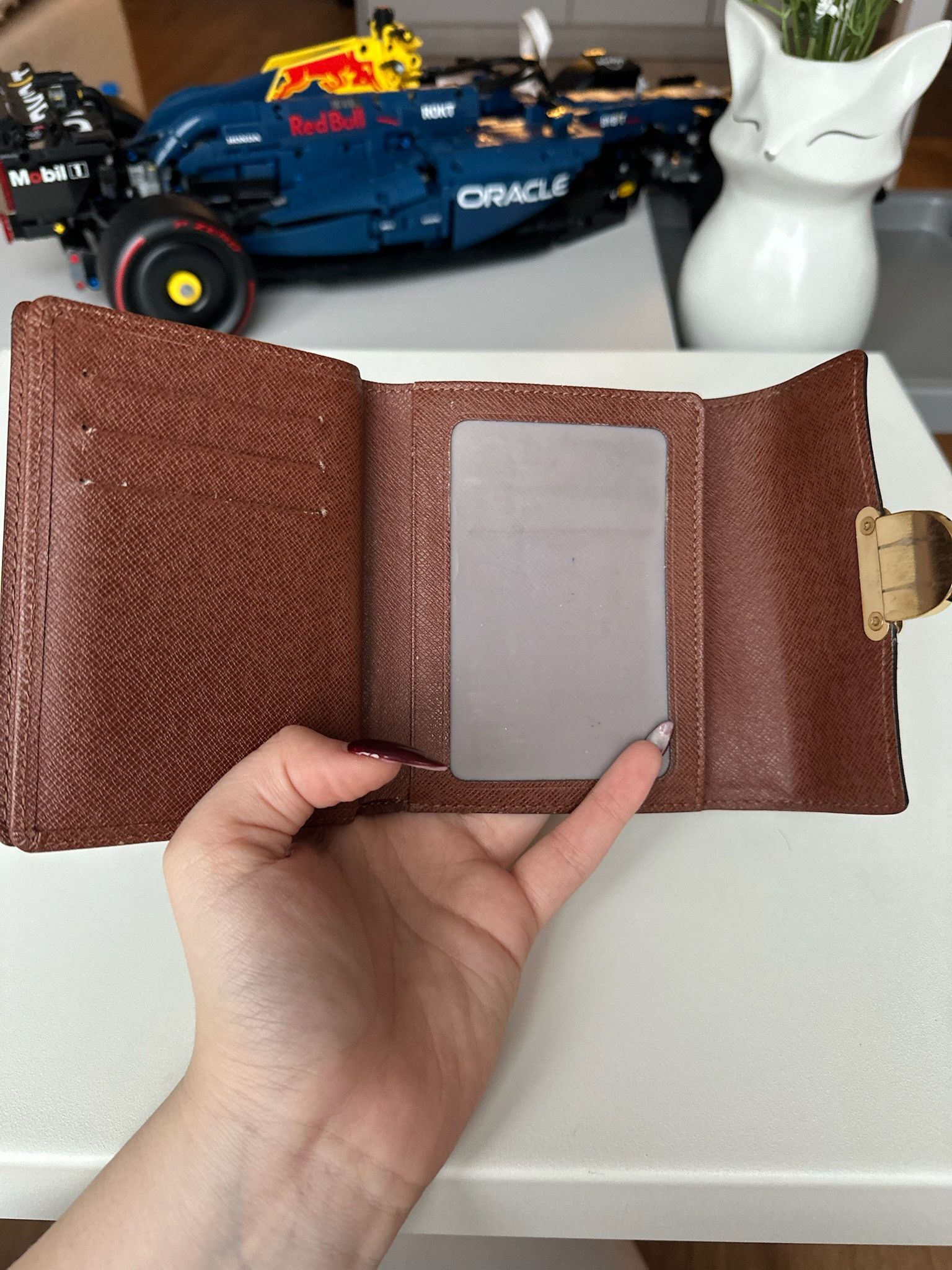 Louis Vuitton Louis Vuitton Koala Wallet LV Monogram Brown Canvas Size ONE SIZE - 8 Thumbnail