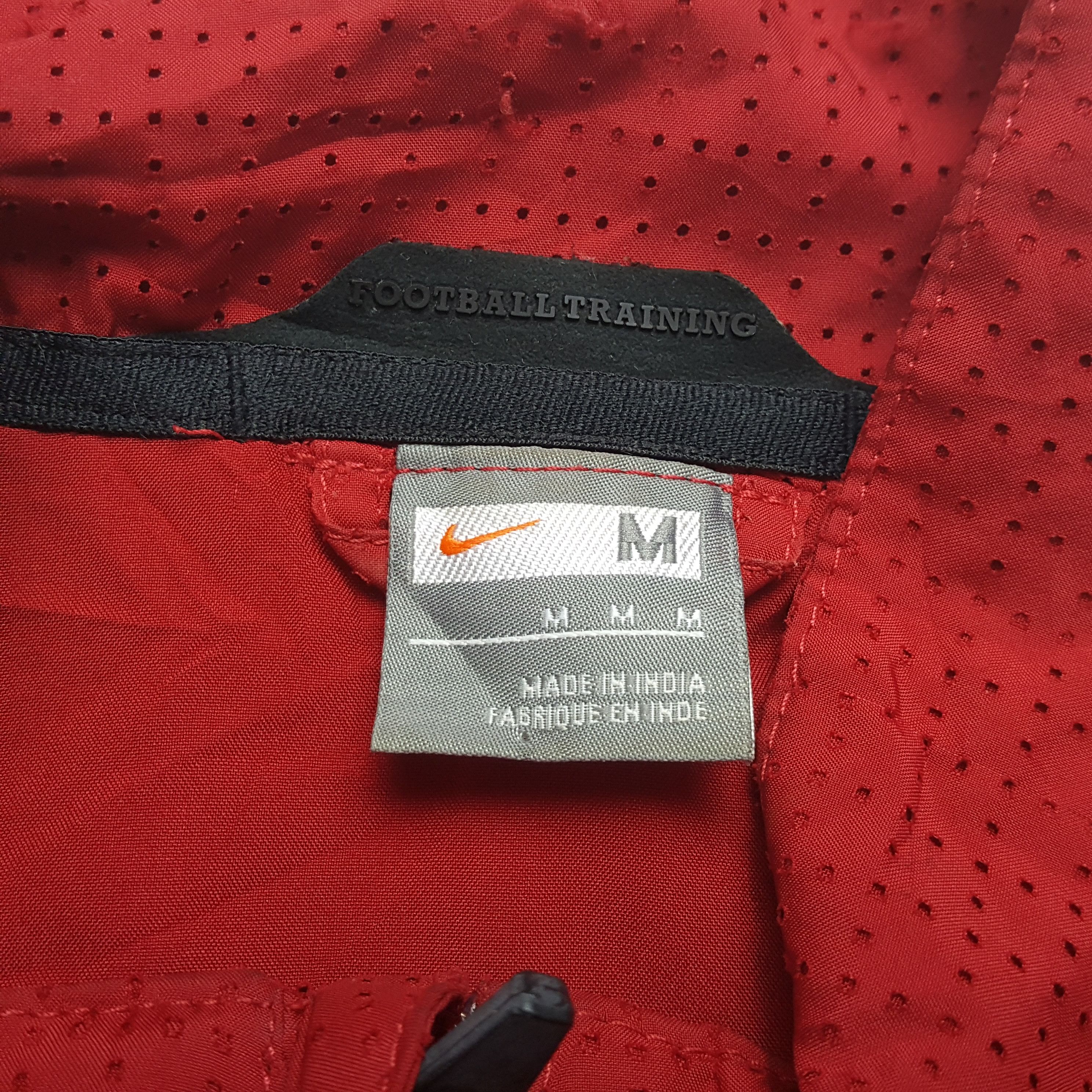 Nike × Vintage NIKE MANCHESTER UNITED AIG Football Team Sportswear Jacket Size US S / EU 44-46 / 1 - 8 Thumbnail