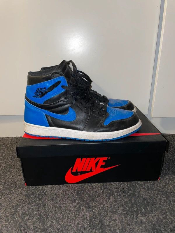 Jordan Brand Air Jordan 1 Retro High OG "2017 Royal" sneakers Size US 12 / EU 45 - 1 Thumbnail
