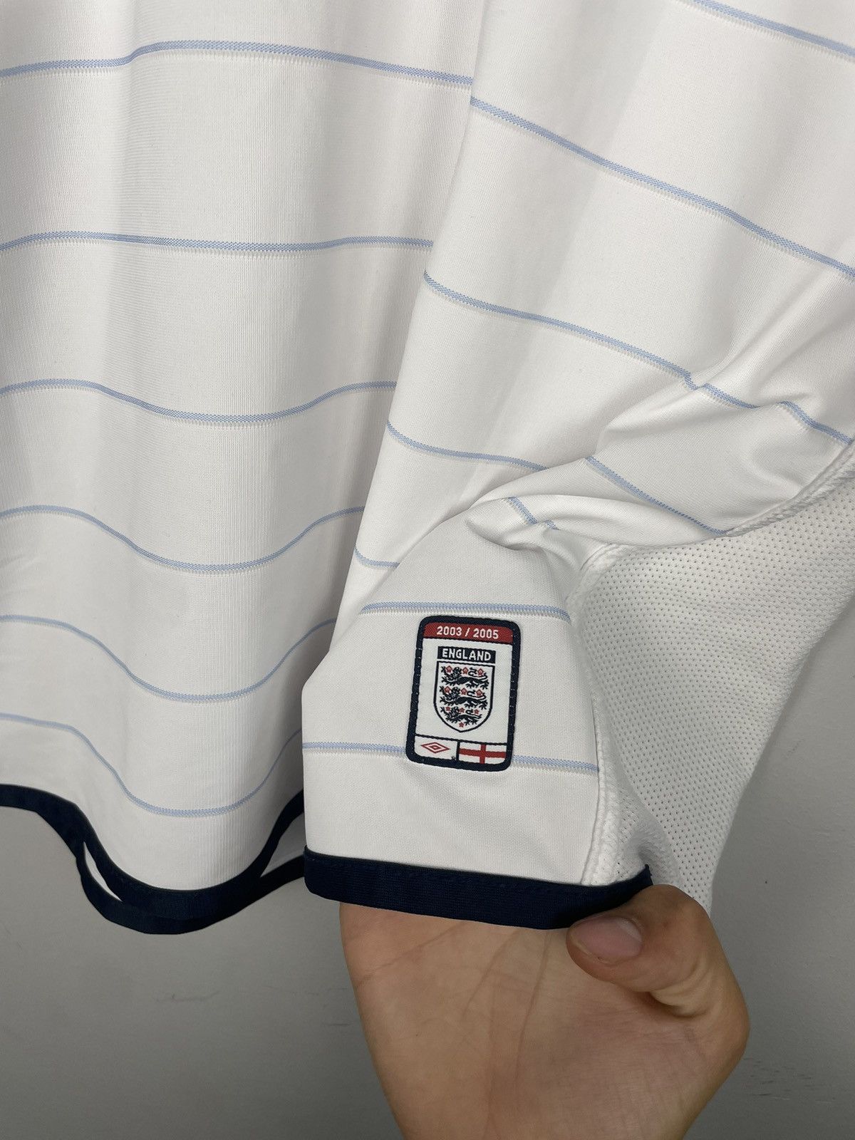 Umbro × Vintage Umbro England 2004 reversible football jersey Size US M / EU 48-50 / 2 - 8 Thumbnail