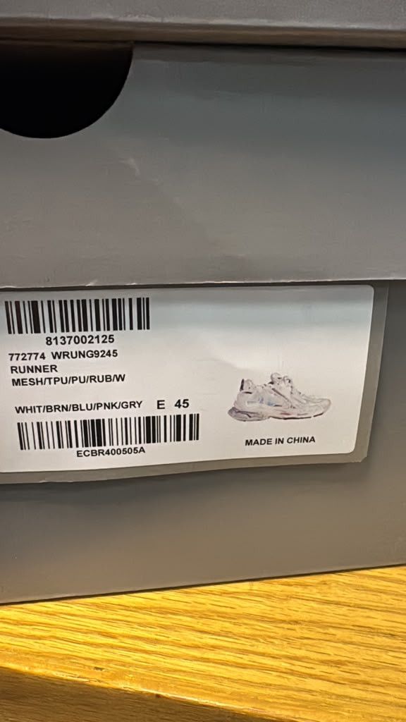 Balenciaga o1rshd1 Q:2 / Runner Gradient Sneaker in Multicolor Size US 12 / EU 45 - 25 Thumbnail