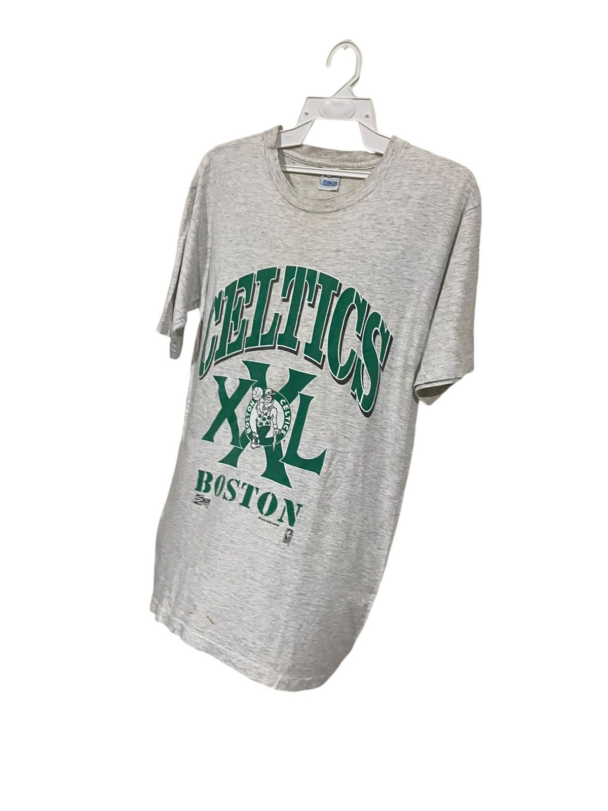 NBA × Vintage Boston Celtics 1990 Vintage Distressed Tee Size US M / EU 48-50 / 2 - 3 Thumbnail