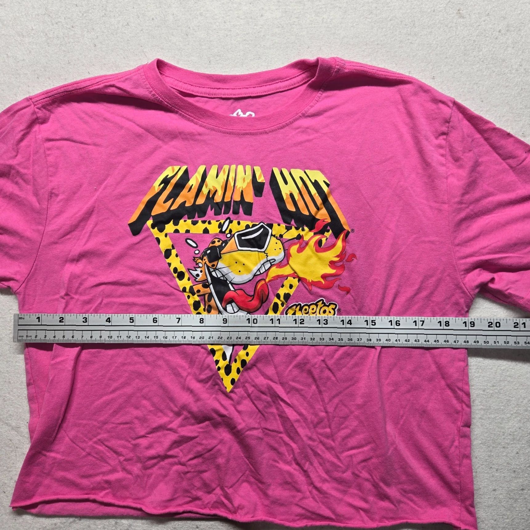 Logo 7 Cheetos Shirt Cropped Logo T Shirt Pink Adult Womens L Short Sleeve Crew Neck Cotton Blend Knit Size L / US 10 / IT 46 - 3 Thumbnail