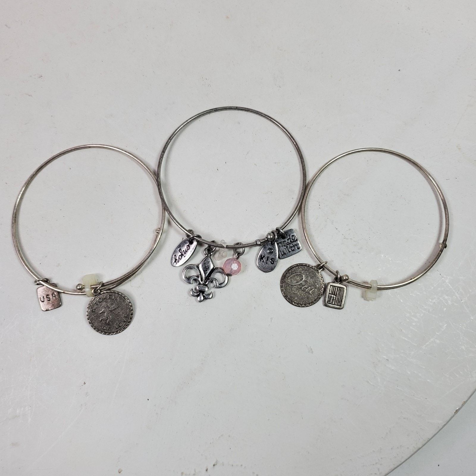 The Unbranded Brand Casual Career 3 Silver Tone Charm Bangles NOS Size ONE SIZE - 3 Thumbnail