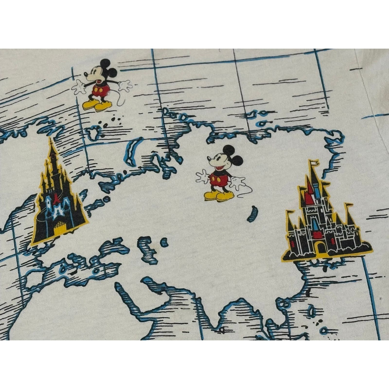 Disney Vintage Disney Mickey Mouse World Map T Shirt 90s AOP L Size US L / EU 52-54 / 3 - 6 Thumbnail
