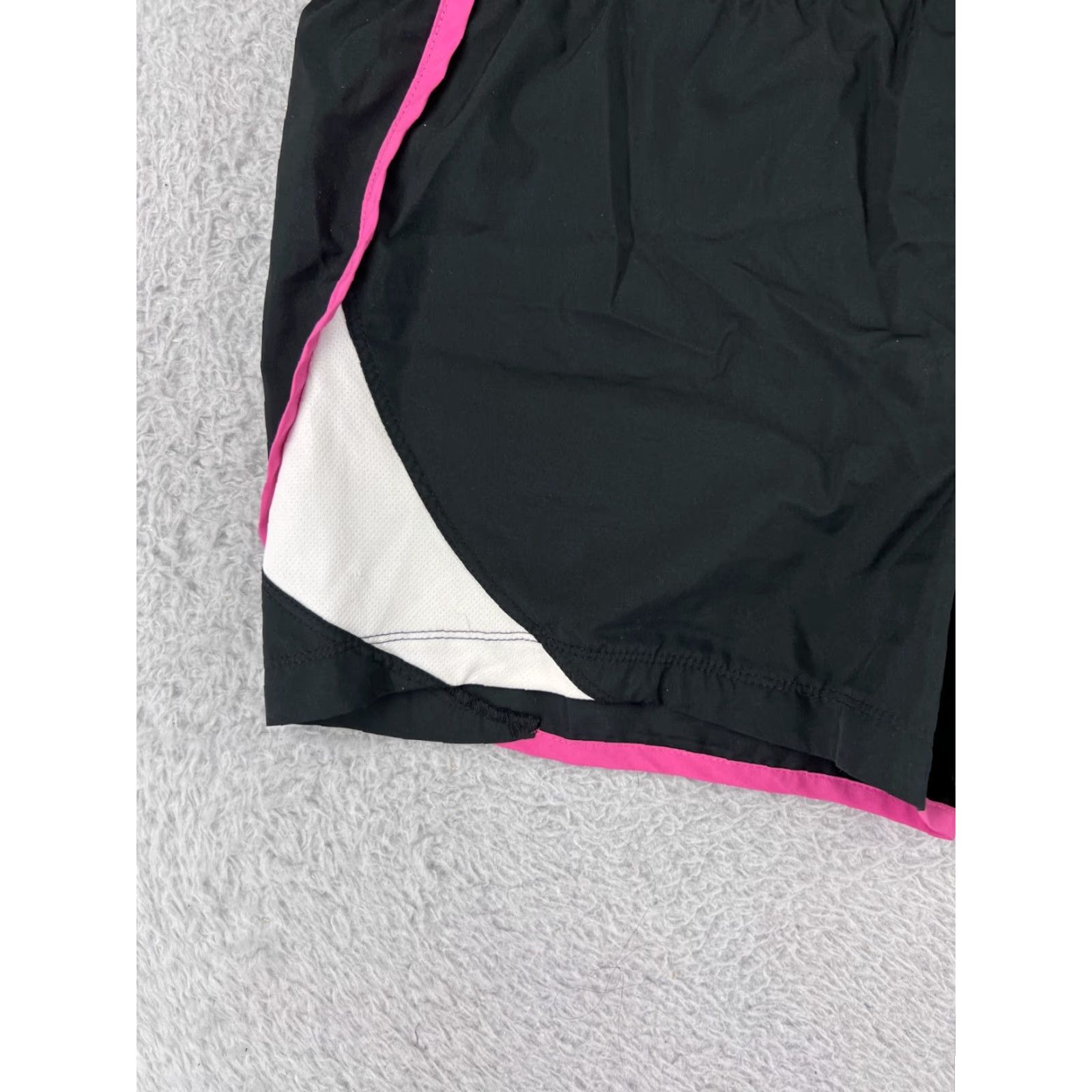 Nike Nike Shorts Womens Medium Black Pink Running Jogging 100% Polyester Swoosh Lined Size 32" / US 10 / IT 46 - 7 Thumbnail