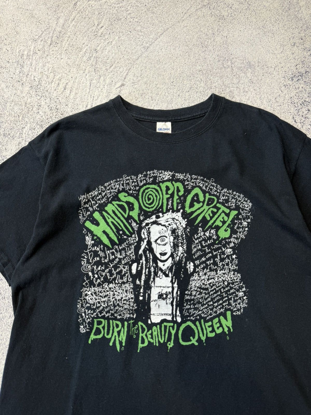 Band Tees Vintage Hands Off Gretel Burn the Beruty Qveen T-shirt Size US L / EU 52-54 / 3 - 5 Thumbnail