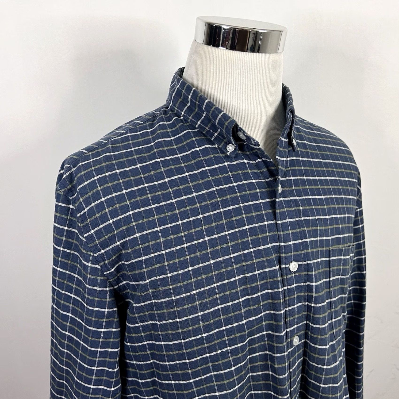 J.Crew J.CREW XL Flex Oxford Shirt Blue Yellow Plaid Cotton Blend Casual Button-Down Shirt Mens XL Plaid Button-Front Oxford Shirt Size US XL / EU 56 / 4 - 2 Thumbnail