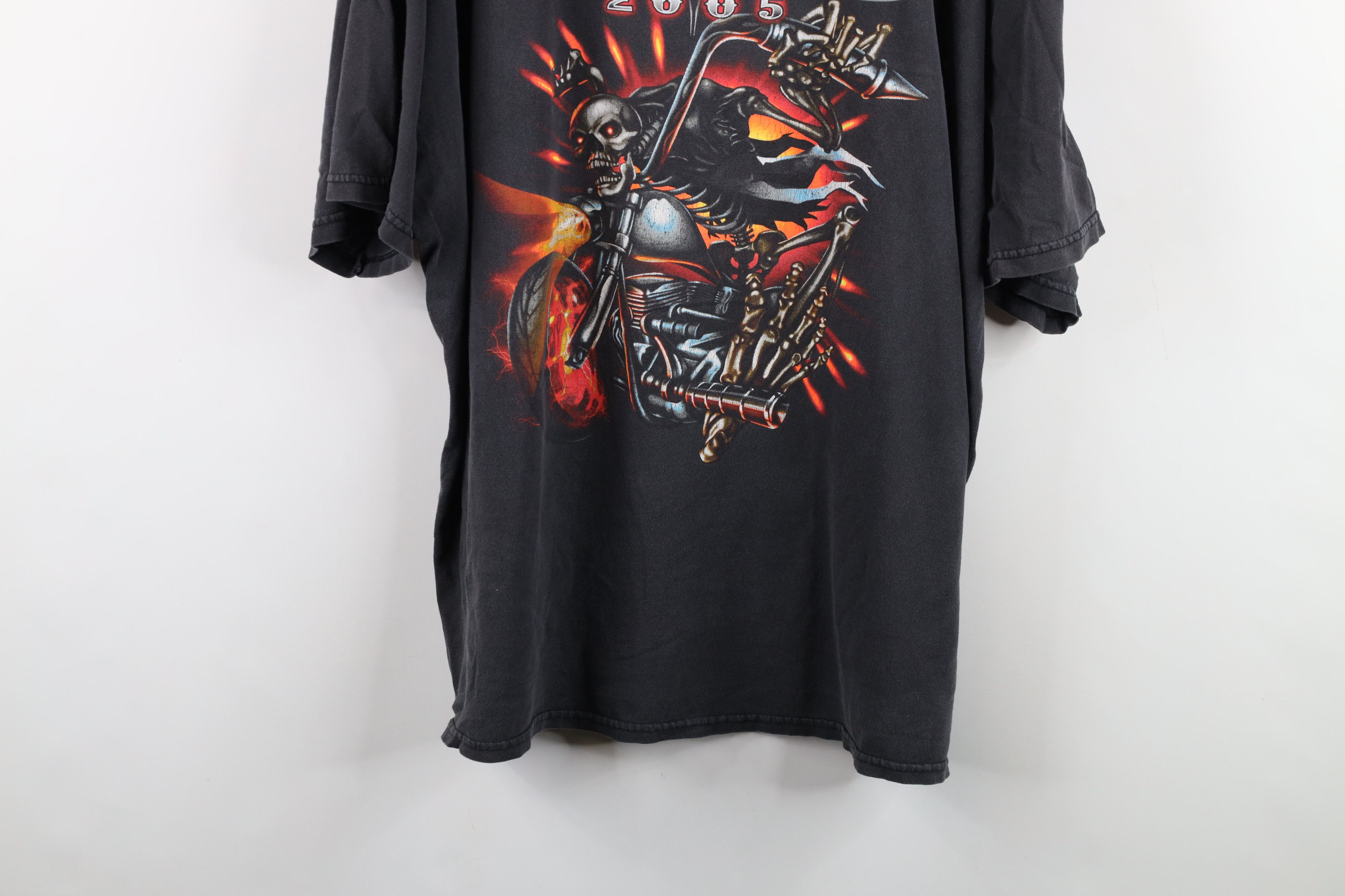 Vintage Vintage Y2K 2005 Daytona Week Skeleton Fire Flames T-Shirt Size US XXL / EU 58 / 5 - 3 Thumbnail