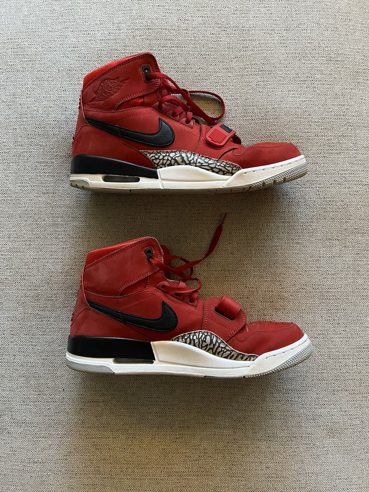 Jordan Brand Jordan Legacy 312 Toro Size US 13 / EU 46 - 2 Thumbnail
