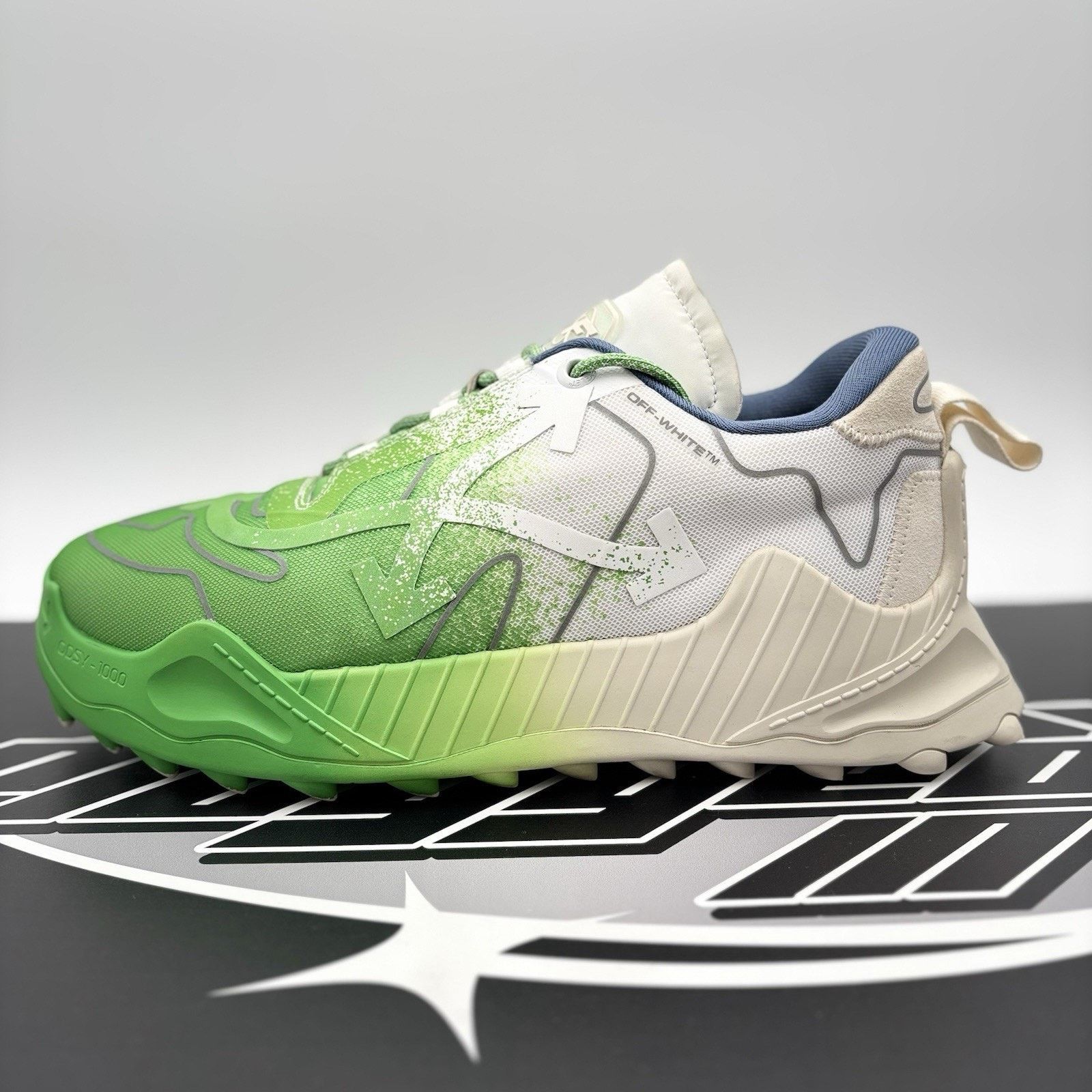 Off-White Off-White ODSY-1000 ' White, Green Spray Paint ' | GREAT! Size US 12 / EU 45 - 11 Thumbnail