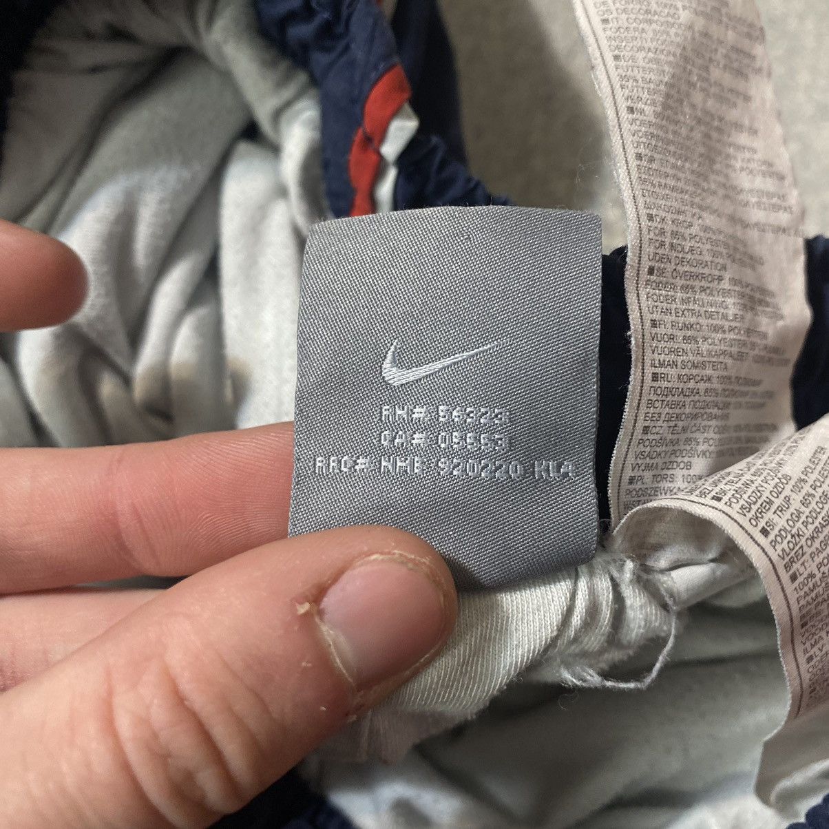 Nike Vintage nike track pants y2k sweatpants Size US 34 / EU 50 - 7 Thumbnail