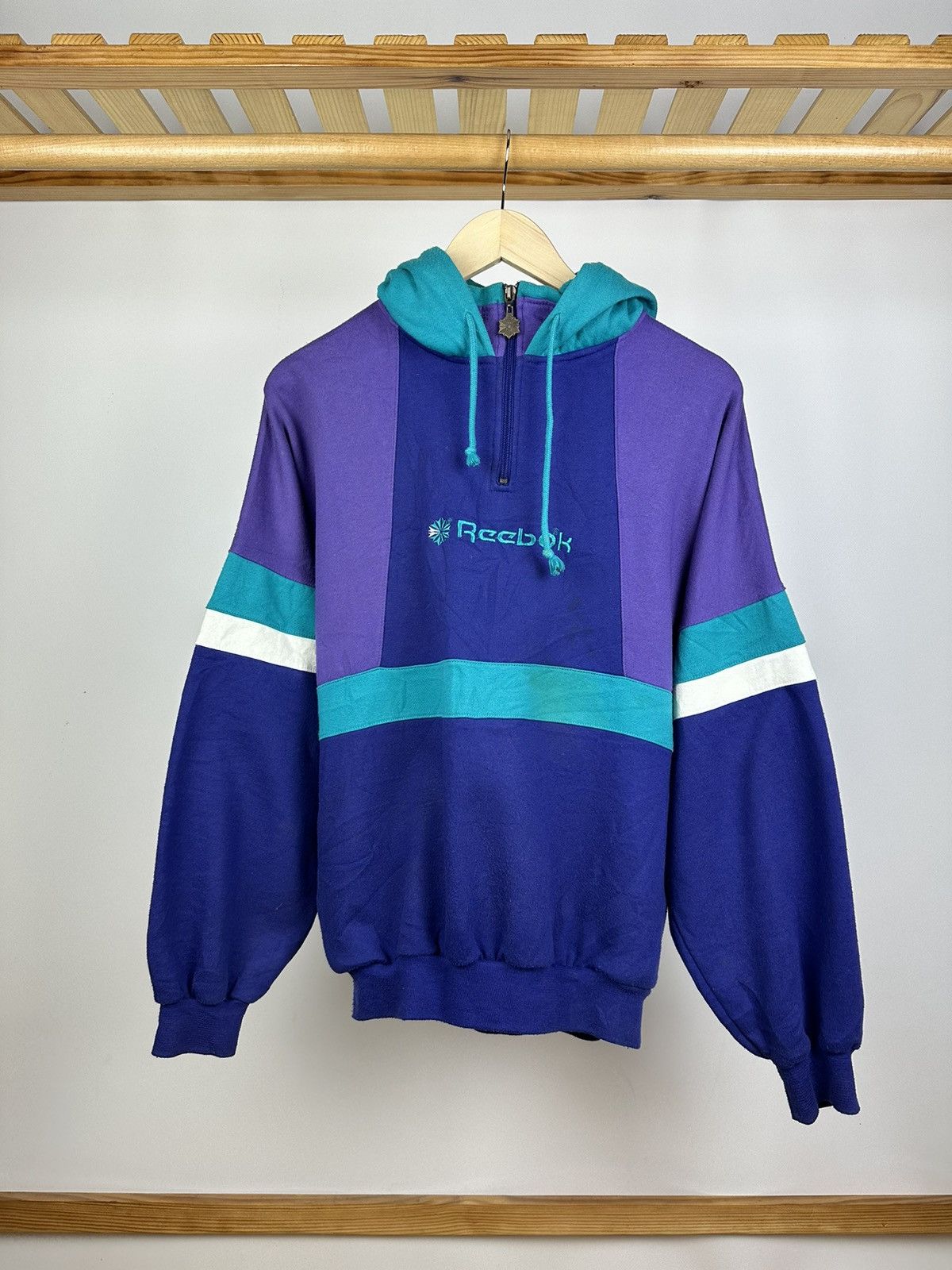 Reebok × Vintage Rare Vintage Reebok Central Logo Hoodie Size US L / EU 52-54 / 3 - 1 Thumbnail